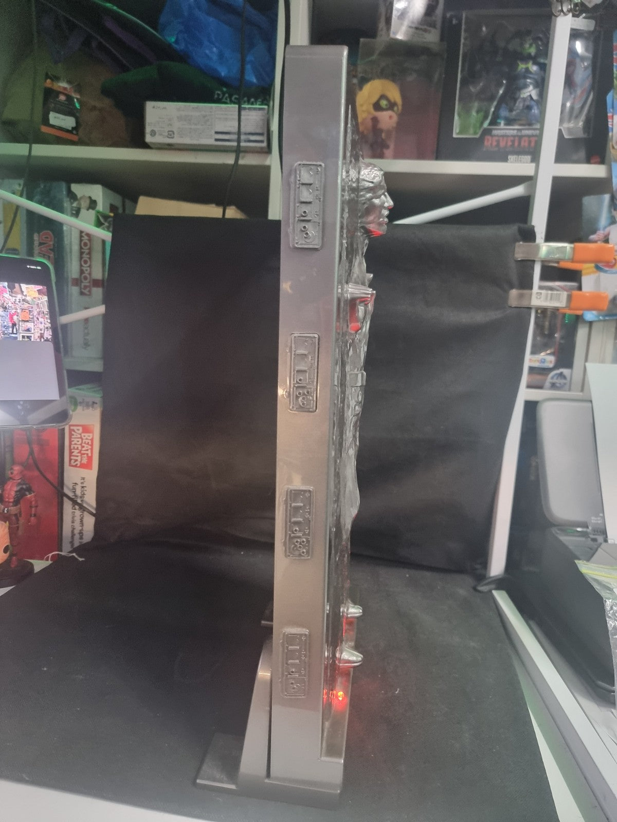 STAR WARS Han Solo Cooler & Warmer Trapped in Carbonite Display