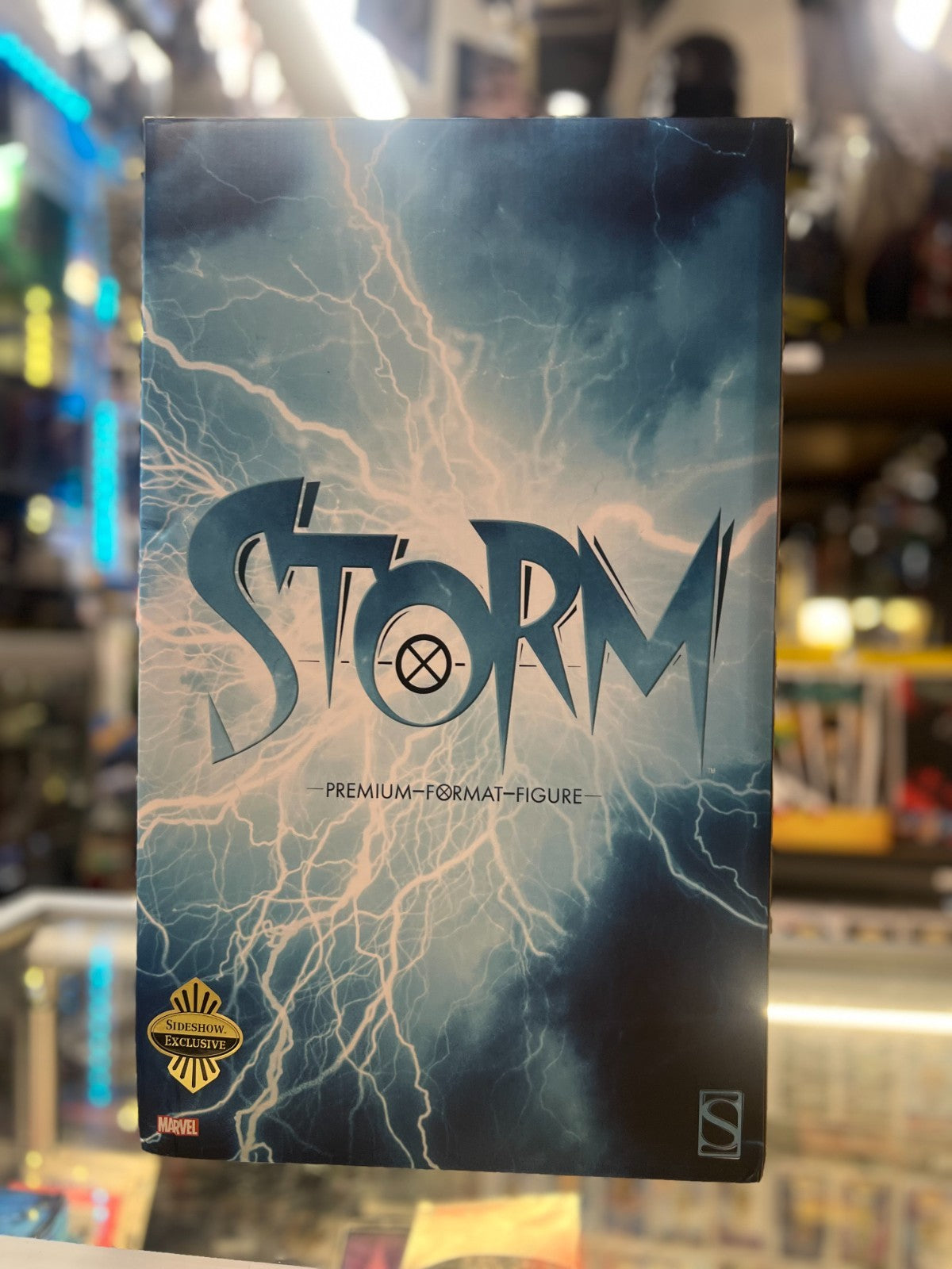 Sideshow Collectibles 300100 X-Men 1/4 Scale Storm Premium Format Figure Statue