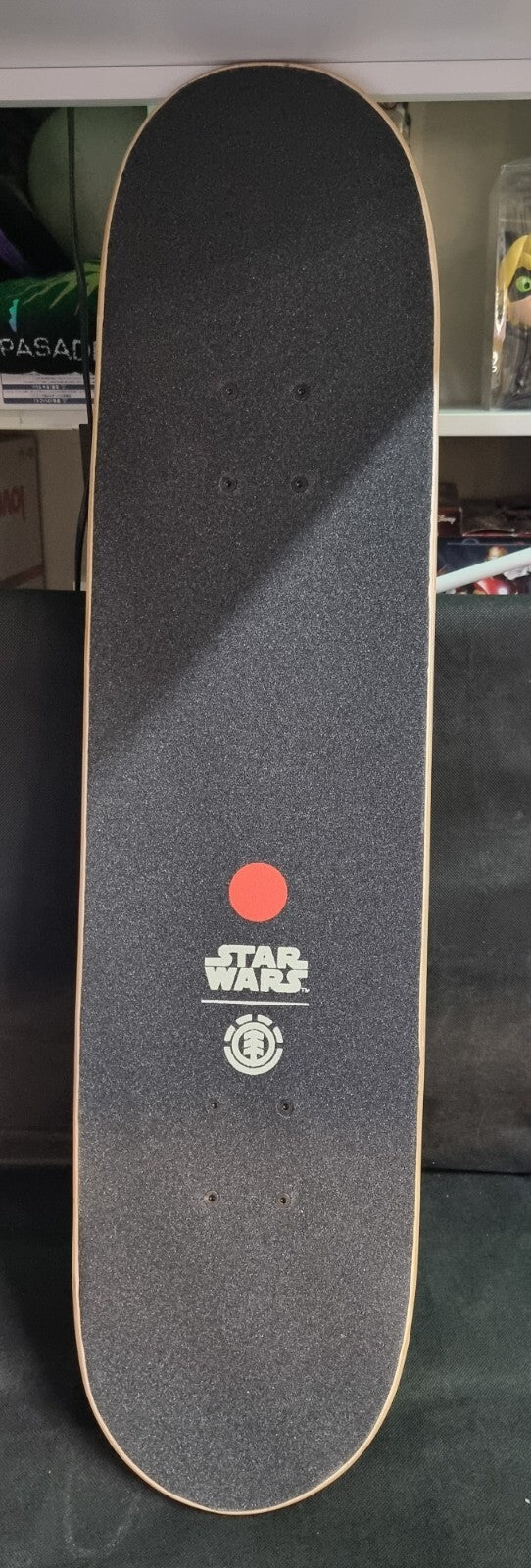 Element Skateboards  Star Wars Skateboard Boba Fett Size 8.0 NEW
