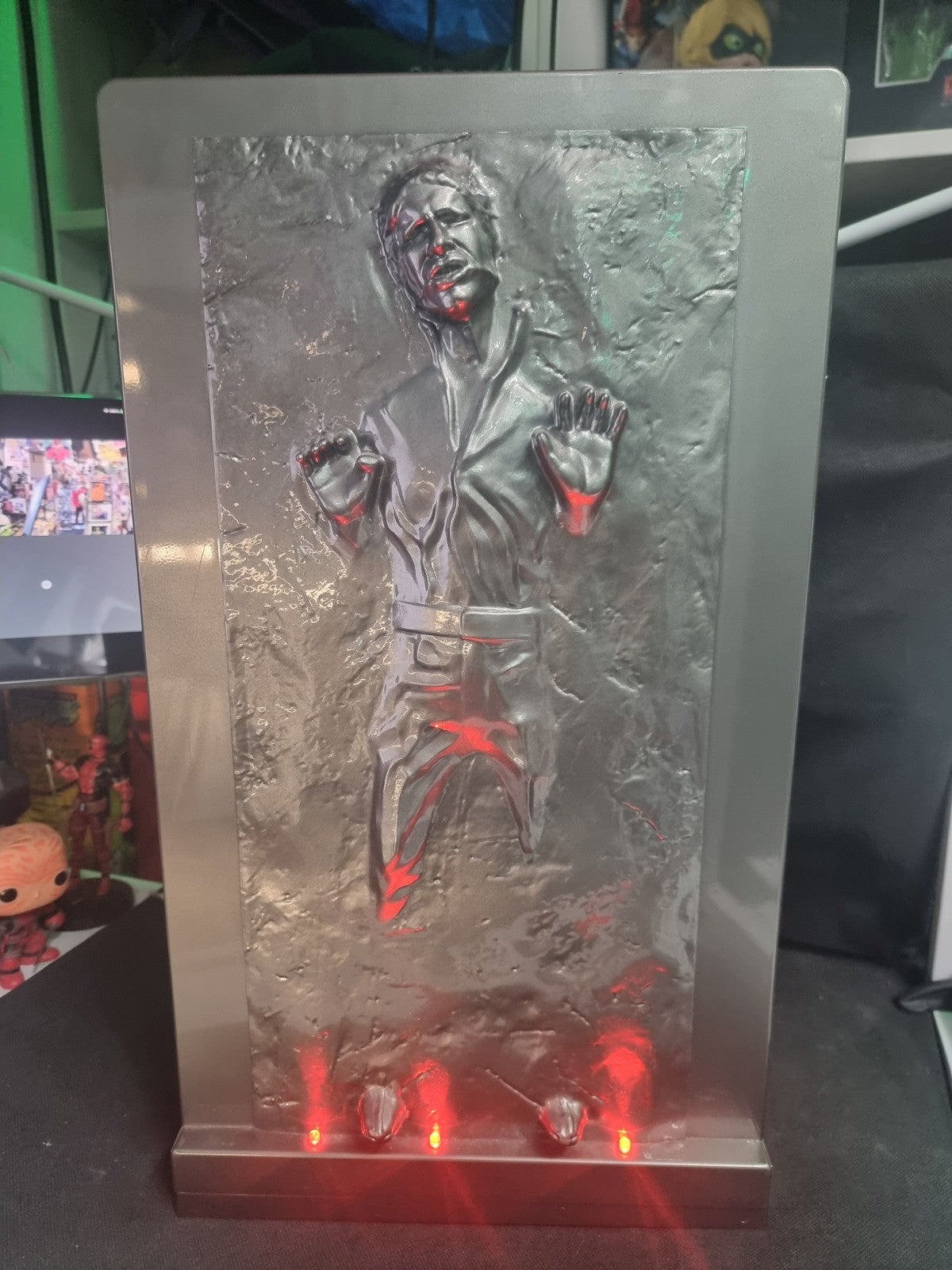 STAR WARS Han Solo Cooler & Warmer Trapped in Carbonite Display