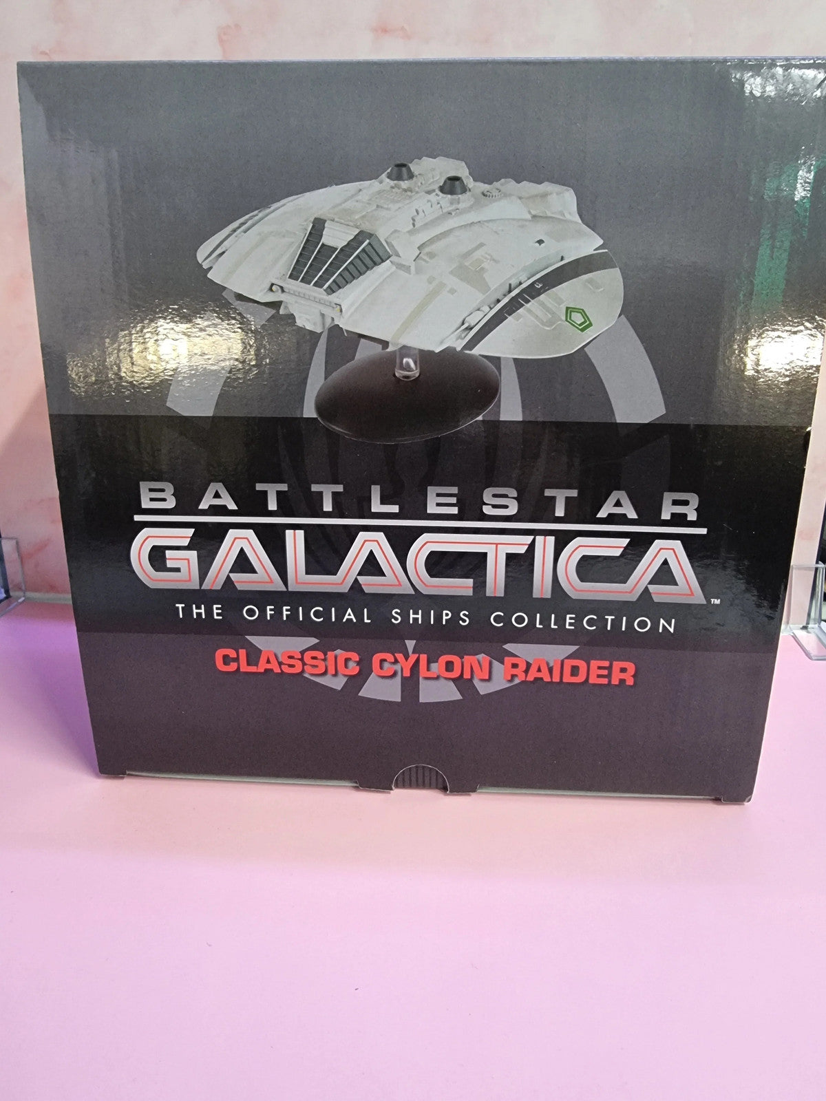 Eaglemoss Battlestar Galactica Ship Replica | Classic Cylon Raider