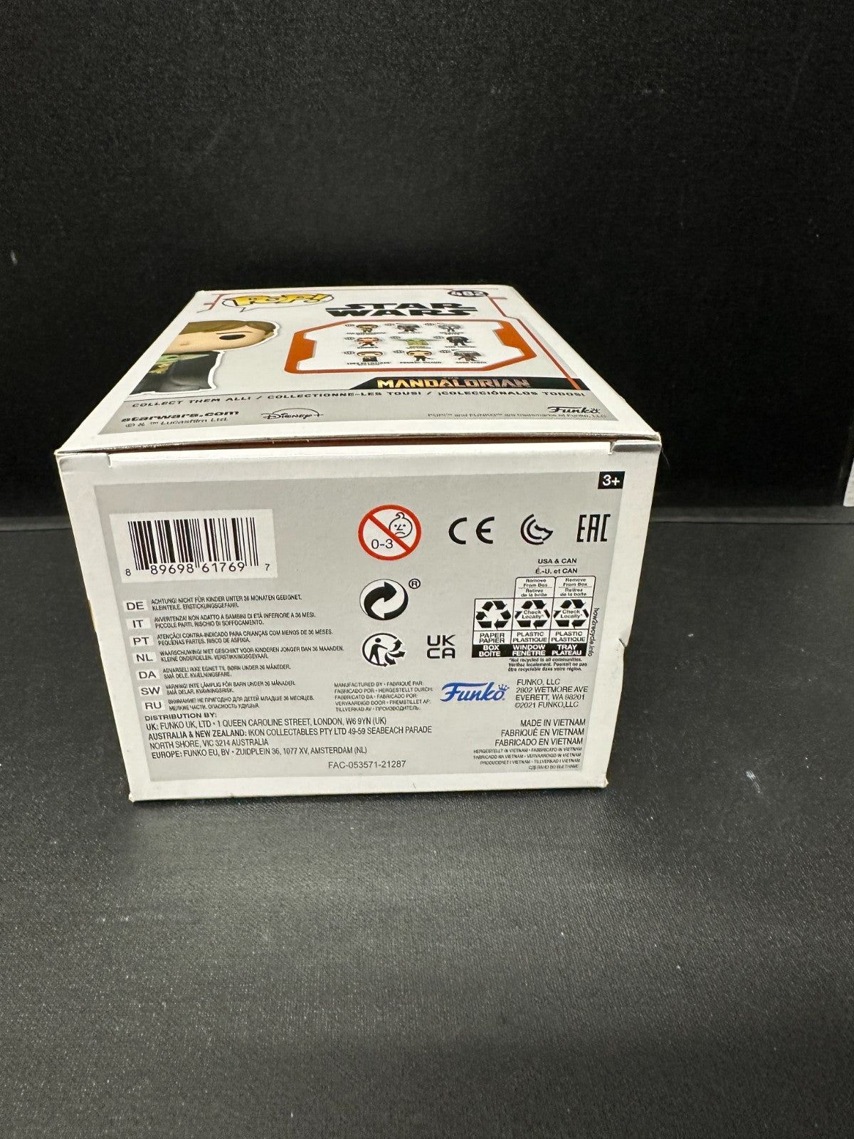 Funko Pop! Star Wars Mandalorian Luke Skywalker with Grogu #482 Special Edition