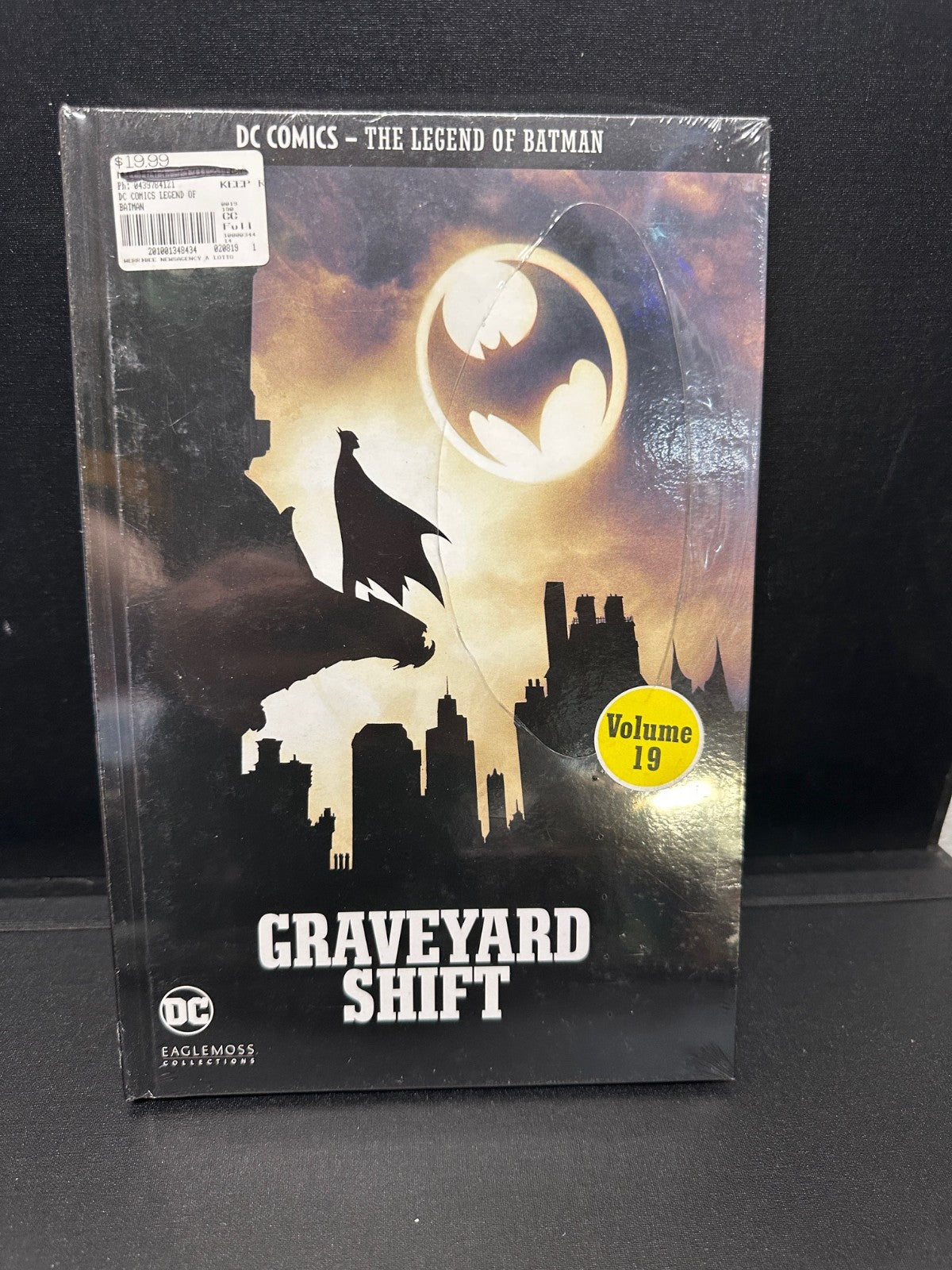 DC Comics The Legend of Batman Volume 19 Graveyard Shift Hardcover Eaglemoss