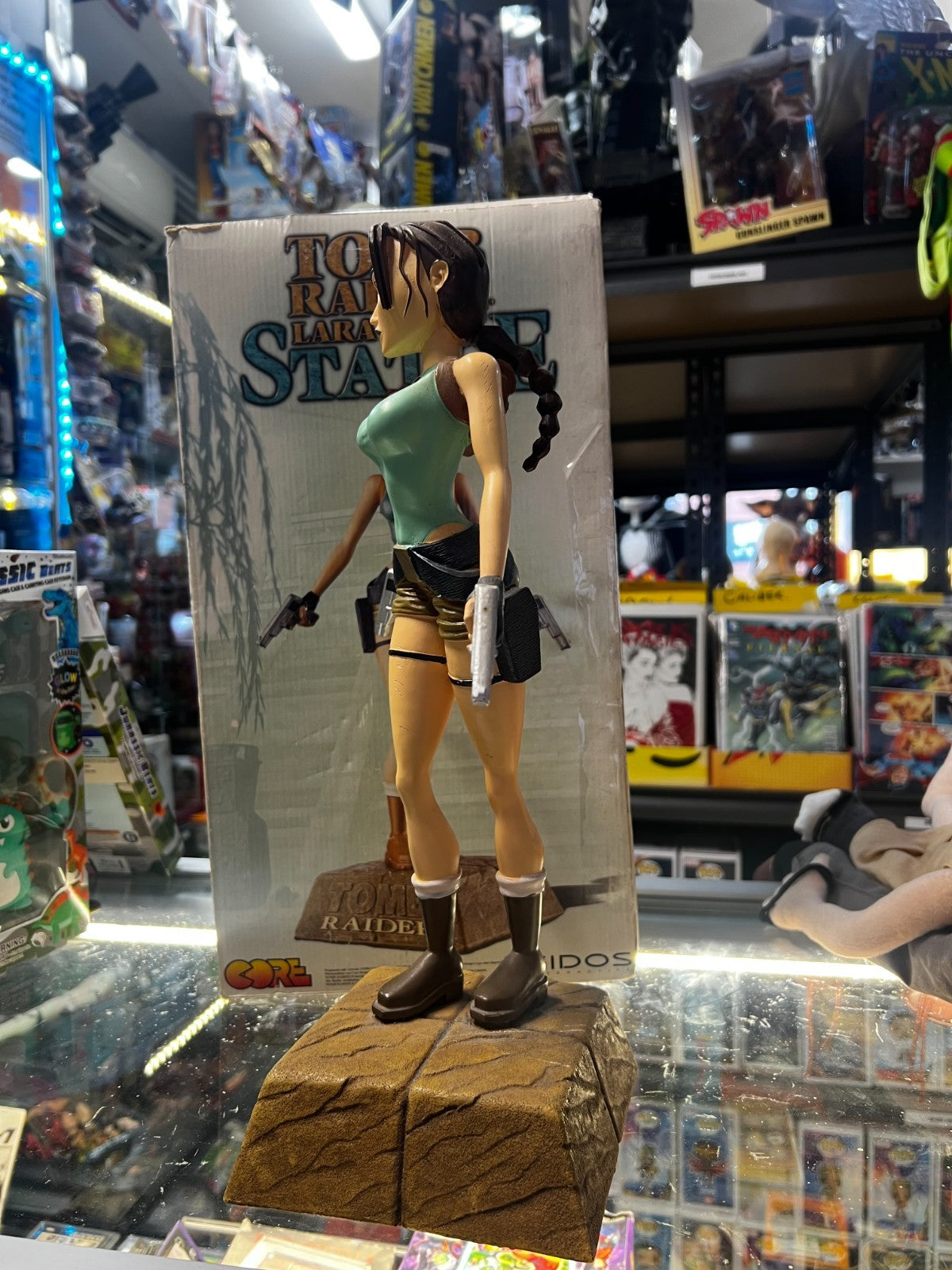 Lara Croft Tomb Raider CORE Design EIDOS Statue 1997 Perfect Figure 36cm Tall