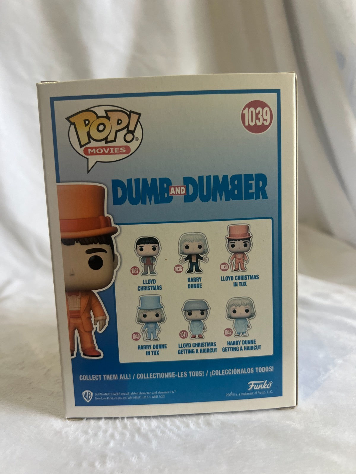 FUNKO POP DUMB AND DUMBER LLOYD CHRISTMAS TUX #1039 VINYL FIGURE