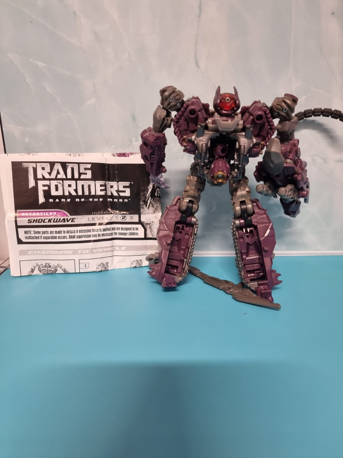 Transformers Dark Of The Moon SHOCKWAVE