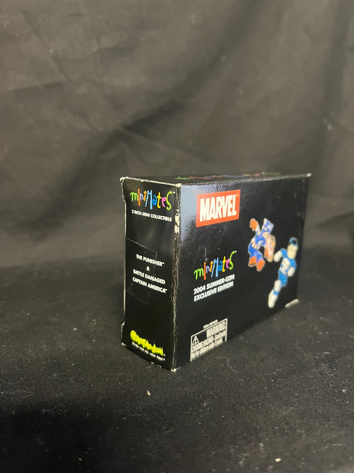 MARVEL UNIVERSE MINIMATES-THE PUNISHER & BATTLE DAMAGED CAPTAIN AMERICA. 2004MIP