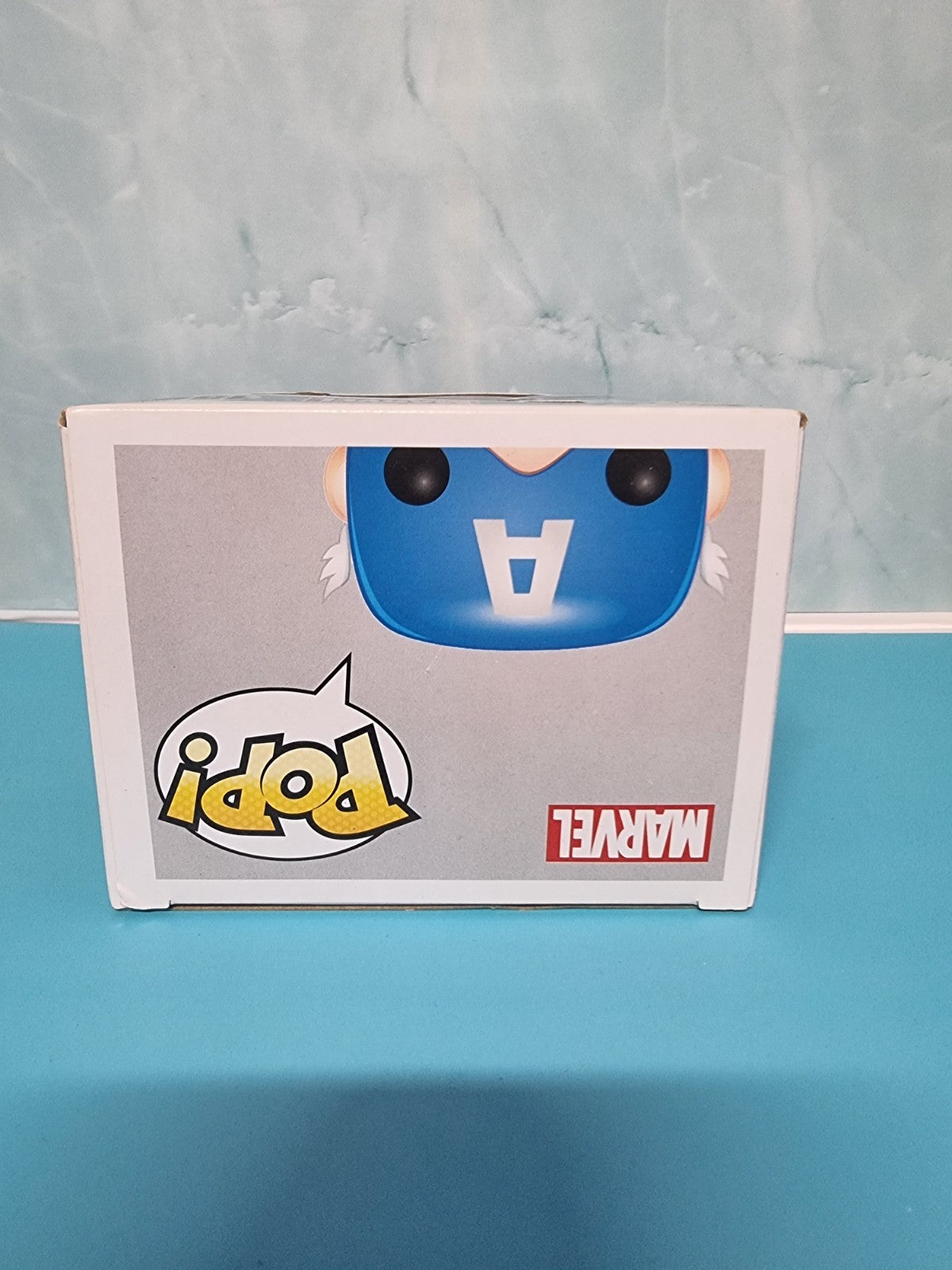 Funko Pop #159 Marvel CAPTAIN AMERICA With Photon Shield