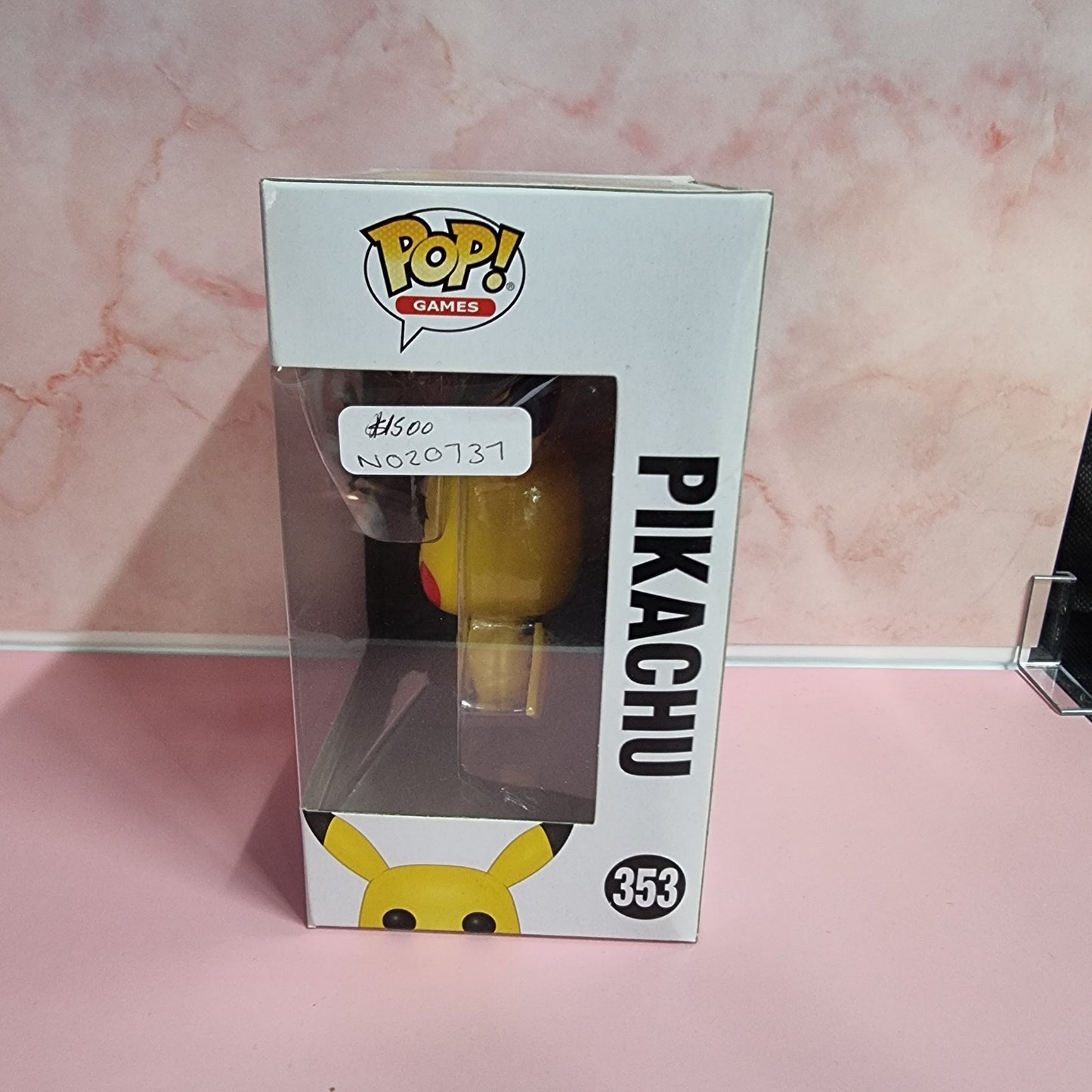 Brand New Funko Pop Pikachu 353 - Pokemon Exclusive Vinyl Figure
