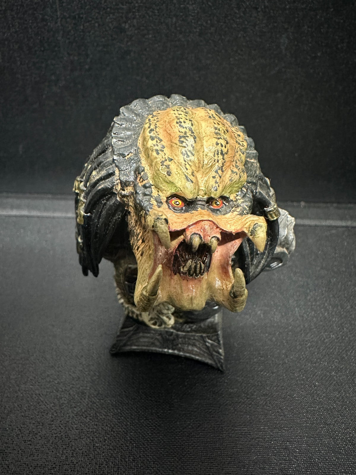 PREDATOR UNMASKED MICRO BUST STATUE 3.5" LIMITED EDITION PALISADES