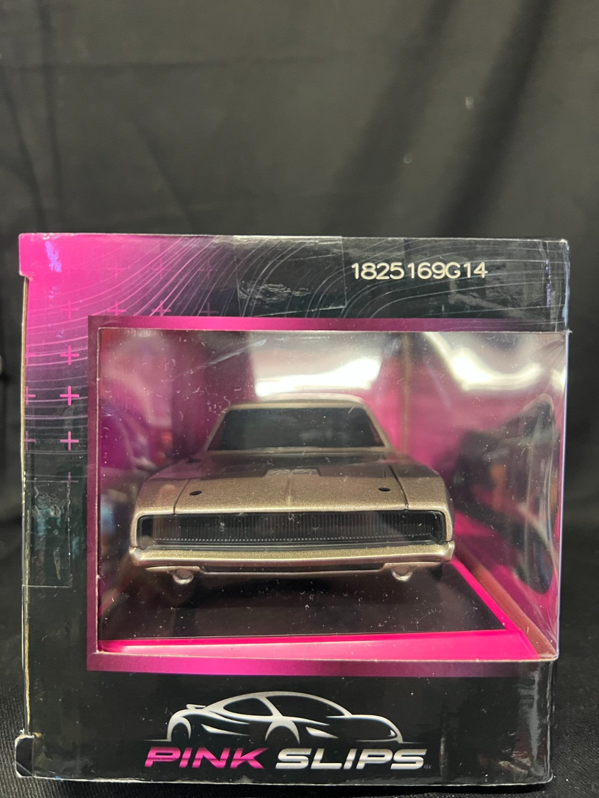 Jada 1:24 Scale Pink Slips 1968 Dodge Charger Wide Body Diecast Car Model