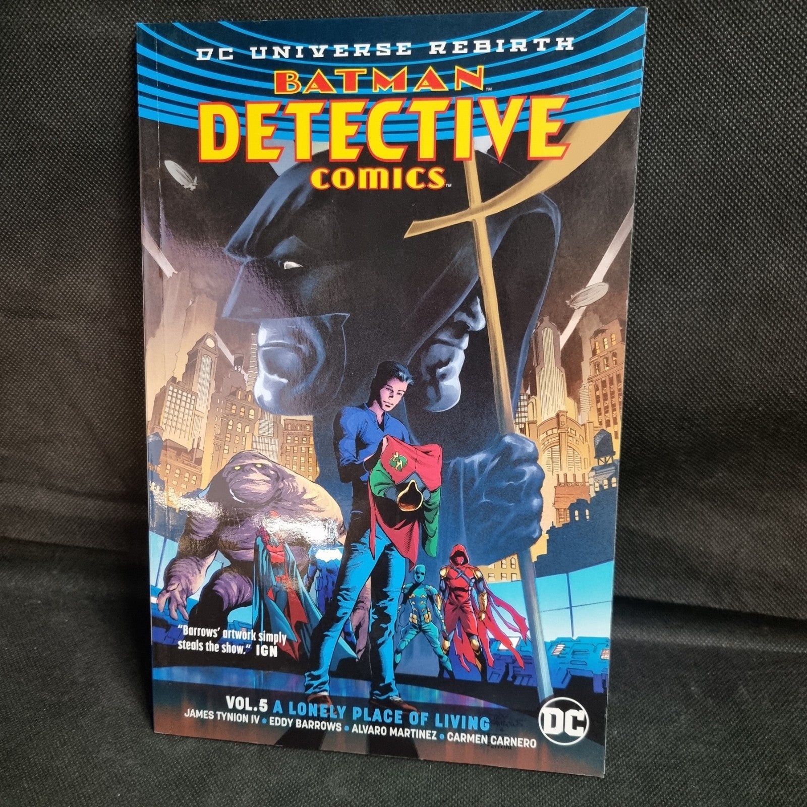 Batman: Detective Comics Vol.5:A Lonely Place Of Living|TPB Softcover(2017)( NM)