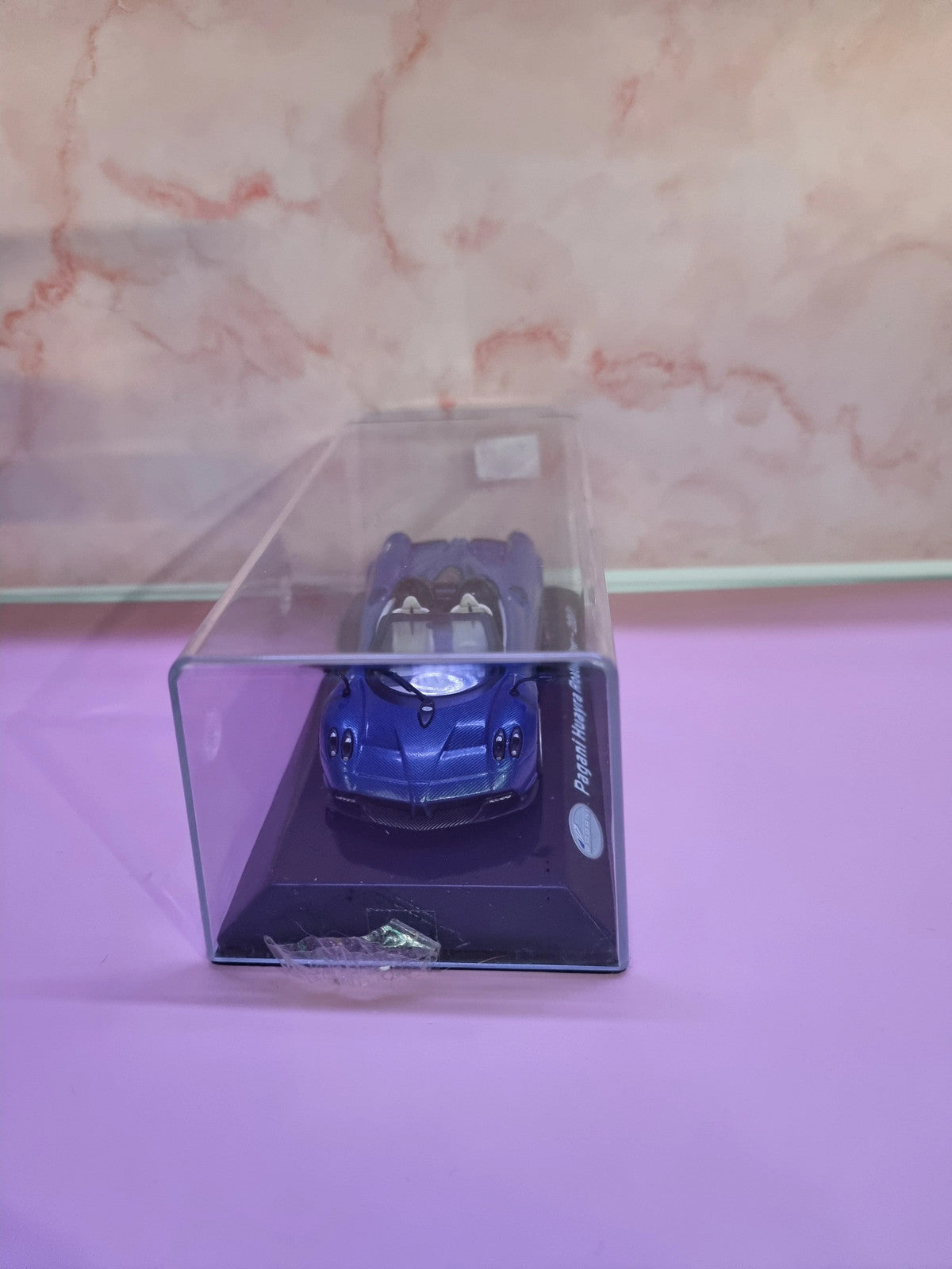 Pagani Huayra Roadster year 2017 blue carbon 1:43 Altaya