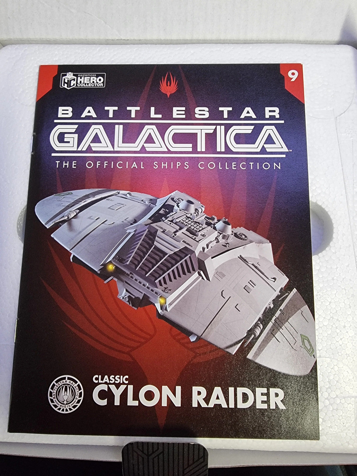 Eaglemoss Battlestar Galactica Ship Replica | Classic Cylon Raider