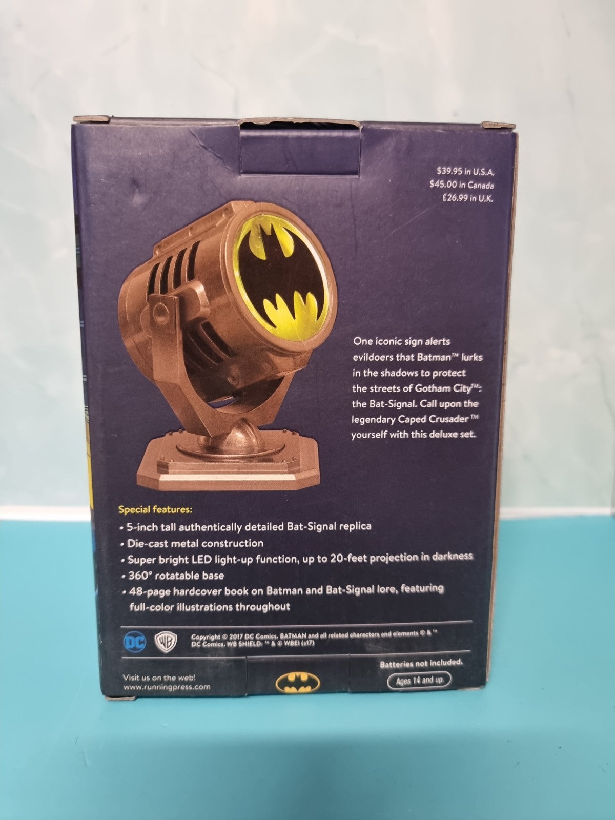 Batman Bat Signal Projector Lamp Die-Cast Replica DC Comics Collectible + Book