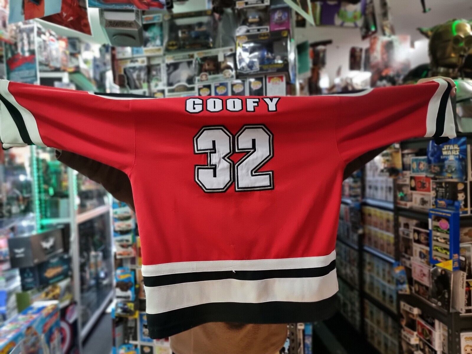  Disney Parks Goofy Hockey Jersey Size M