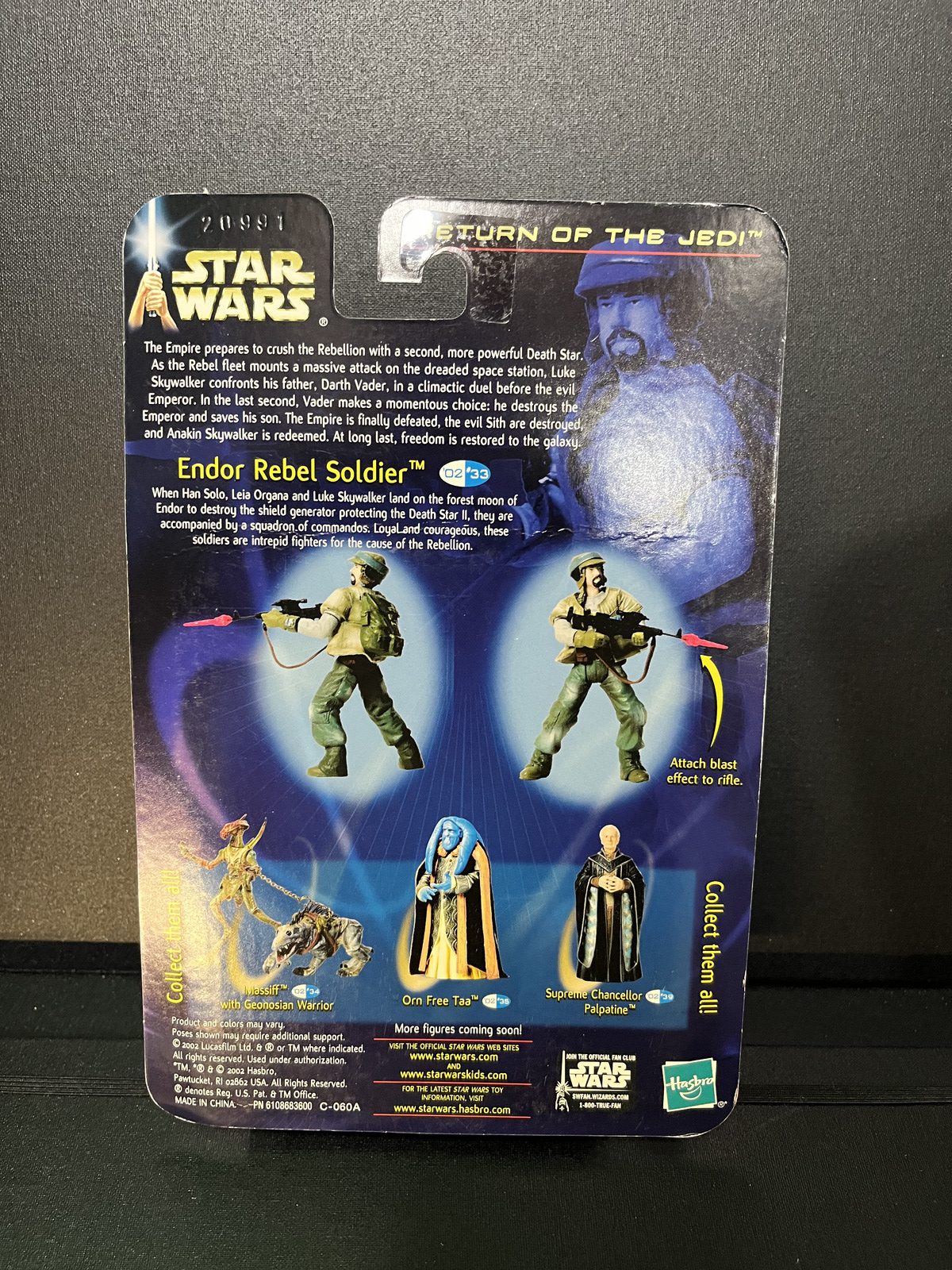 Endor Rebel Soldier Star Wars AOTC Carded 3.75 Action Figure