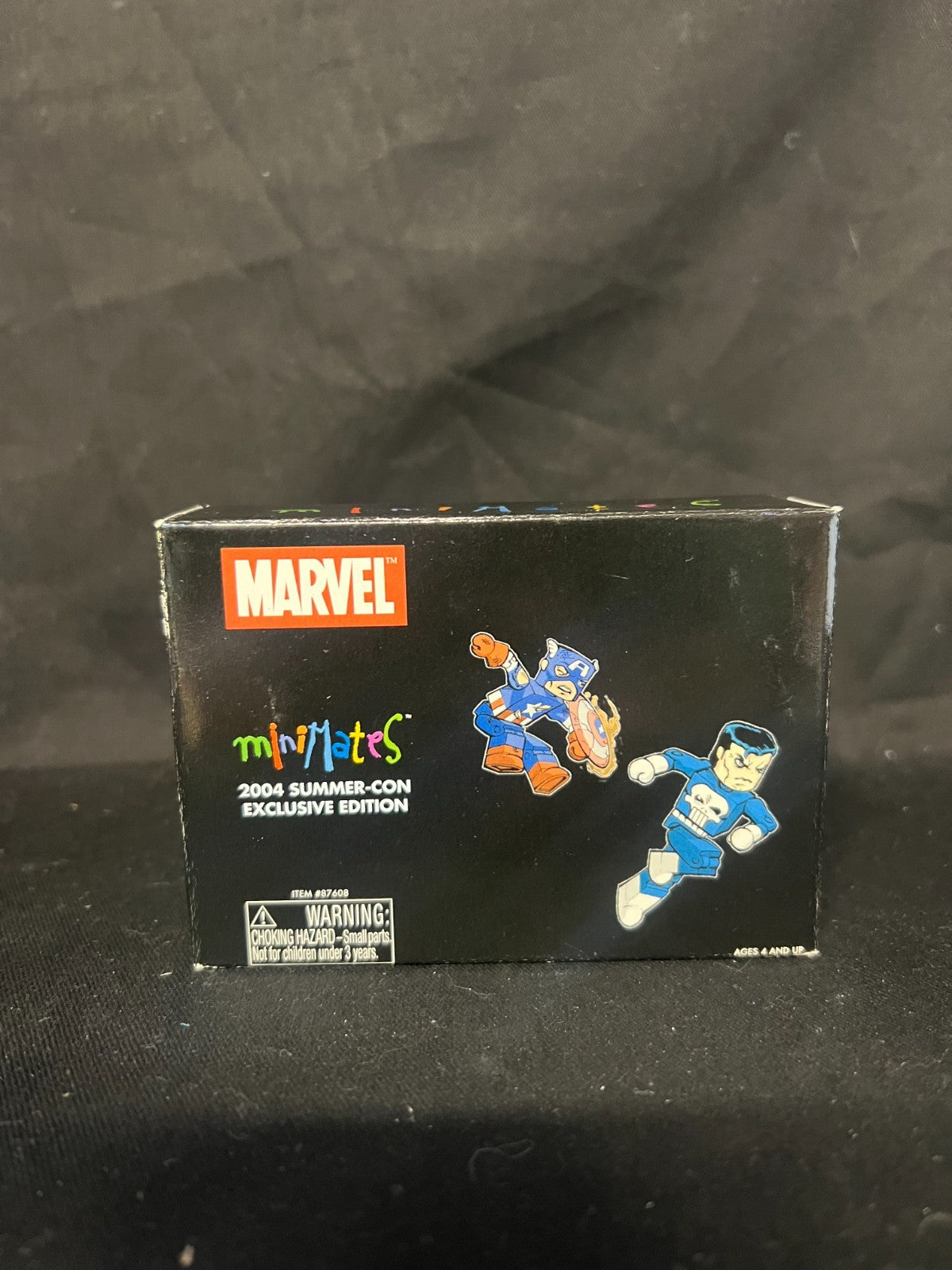 MARVEL UNIVERSE MINIMATES-THE PUNISHER & BATTLE DAMAGED CAPTAIN AMERICA. 2004MIP