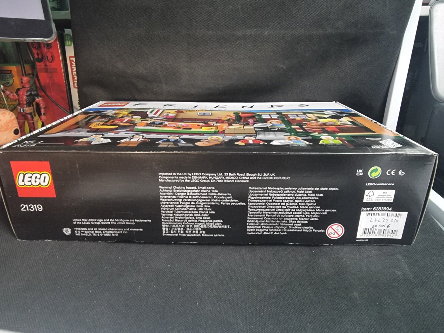 LEGO Ideas: Friends Central Perk (21319) #027 Set The TV Series