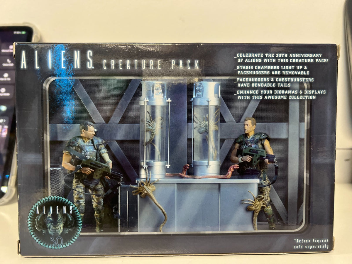 NECA Aliens Creature Pack Set Complete 2016 30th Ann Facehugger Brand New Sealed