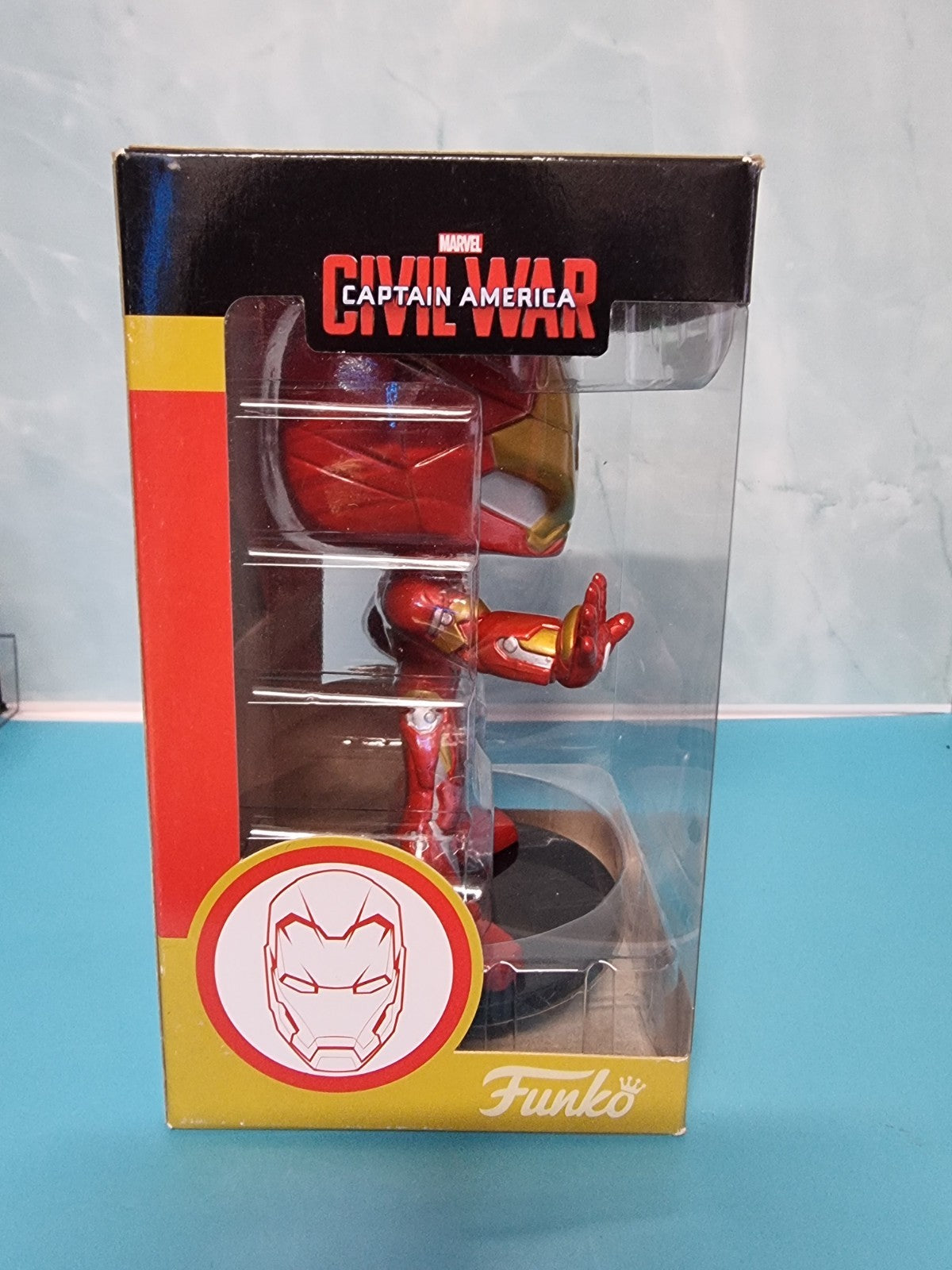 Funko Wacky Wobbler Civil War Iron Man - Bobble-Head -