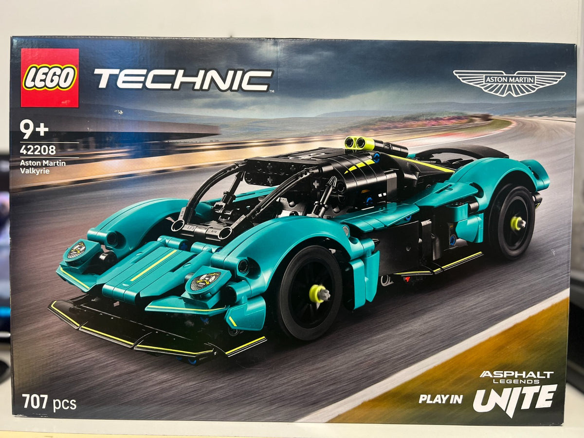 LEGO Technic 42208 Aston Martin Valkyrie 707 pcs Toy Building Kit