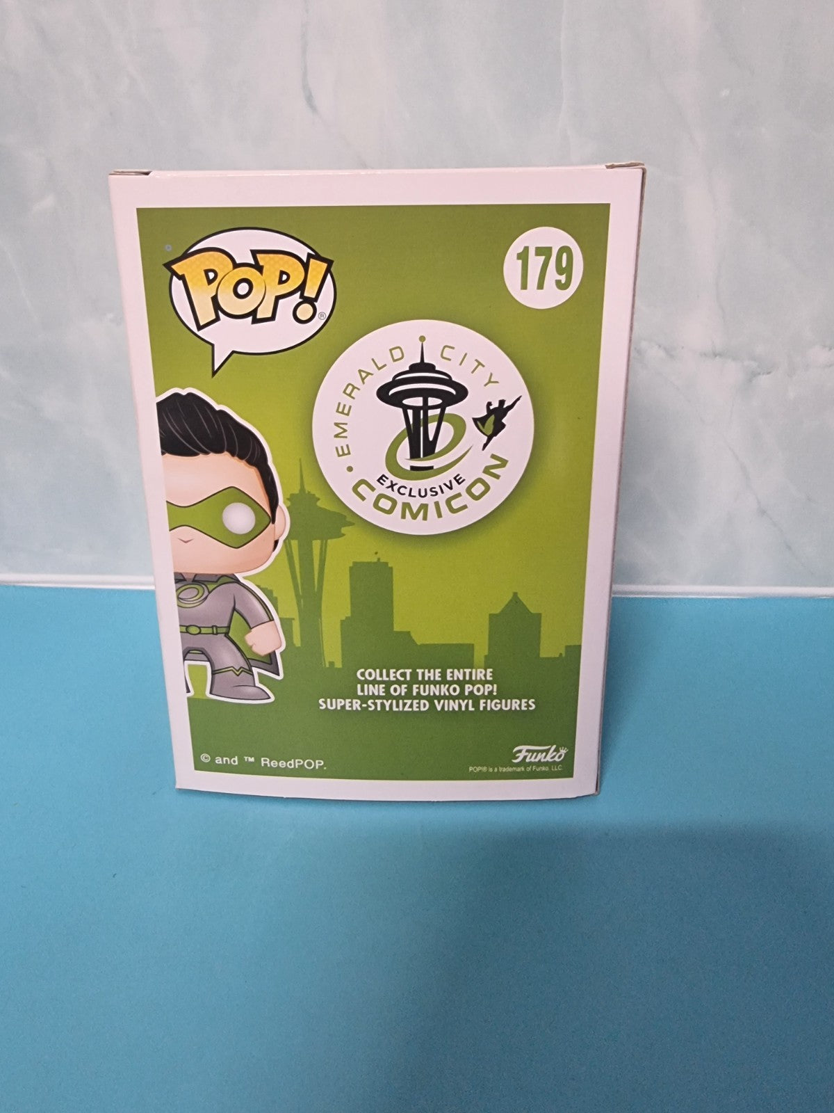 Funko Pop Emerald City Crusader Glows # 179  ECCC 2017 Spring Con Exclusive