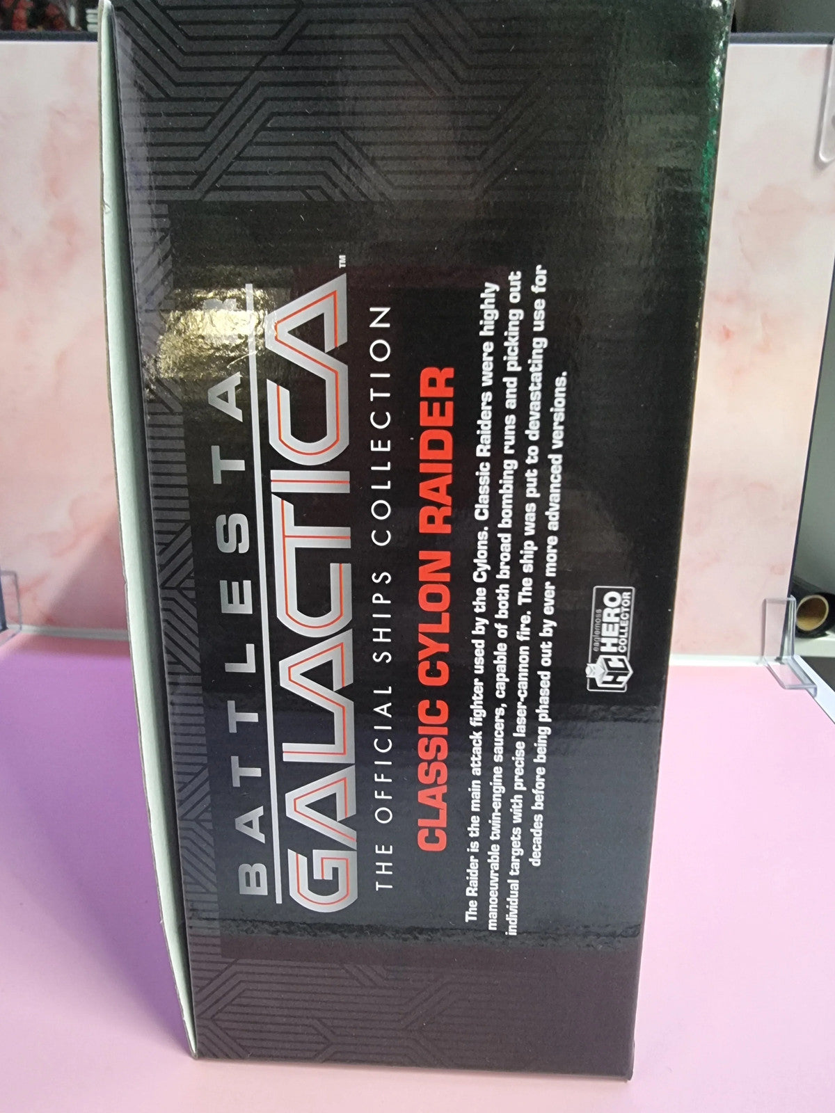 Eaglemoss Battlestar Galactica Ship Replica | Classic Cylon Raider