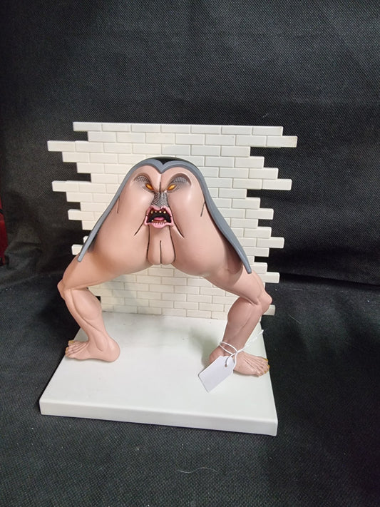 Pink Floyd - The Wall - The Judge PVC Figure 16cm