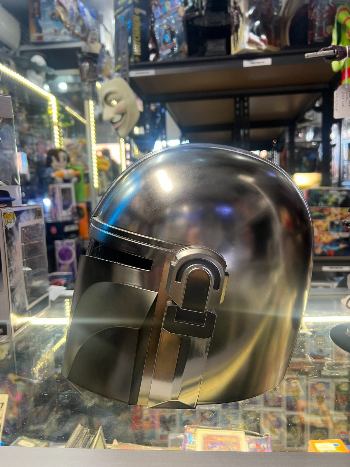 STAR WARS - The Black Series - Mandalorian Premium Roleplay Helmet - BNIB