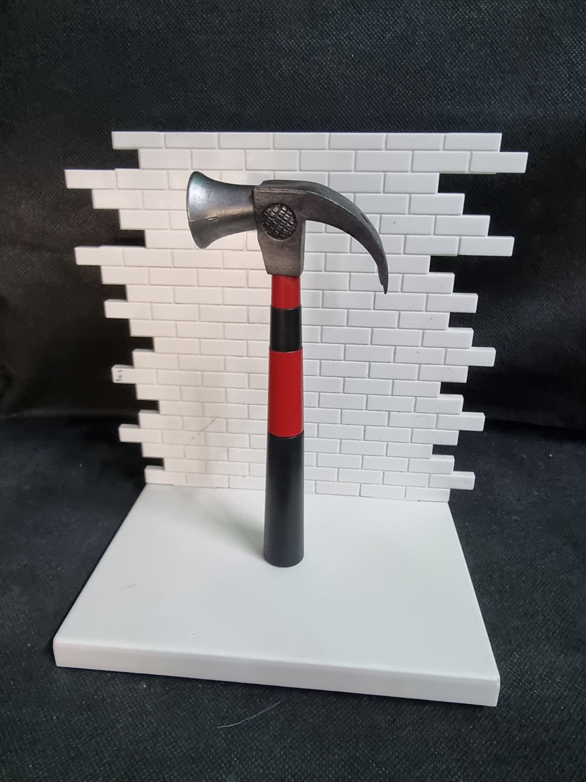 Pink Floyd The Wall Series " Hammer Megaphone " Seg Toys