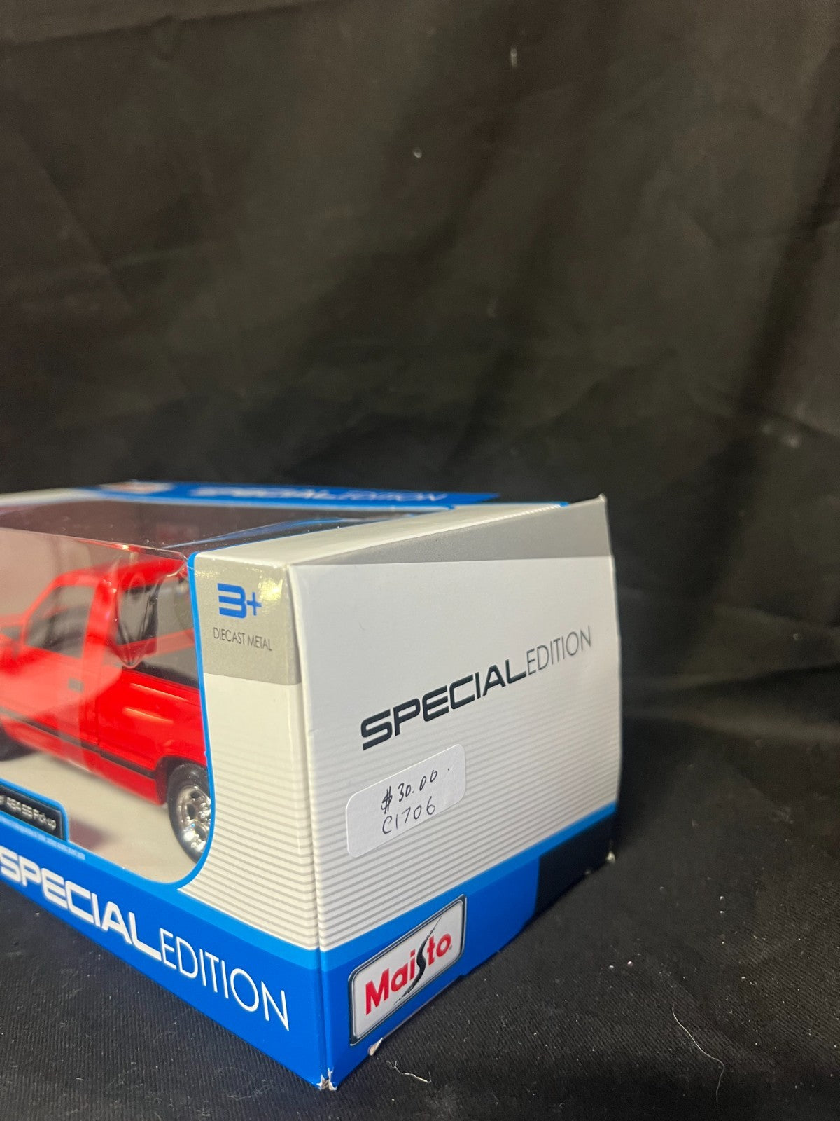 1993 Chevrolet 454 SS Pickup Truck Red 1/24 Diecast Model Car by Maisto