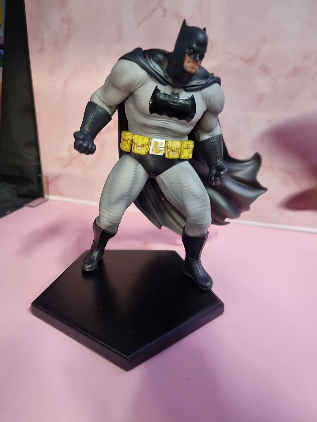 Iron Studios Batman Arkham Knight Dark Knight DLC Series 1:10 Art Scale Figure