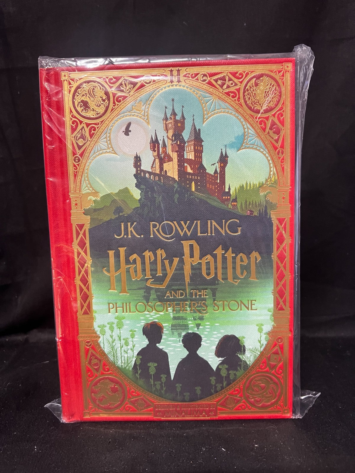 Harry Potter and the Philosophers Stone: MinaLima Edition: A sumptuously illustr