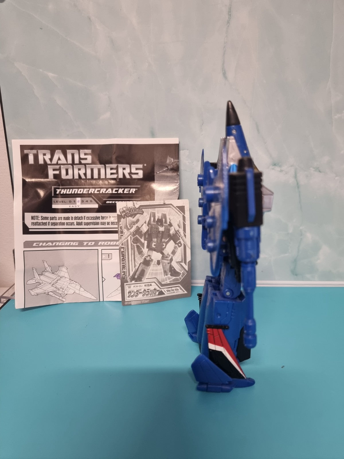 Hasbro Transformers Generations Classics Deluxe Class Thundercracker