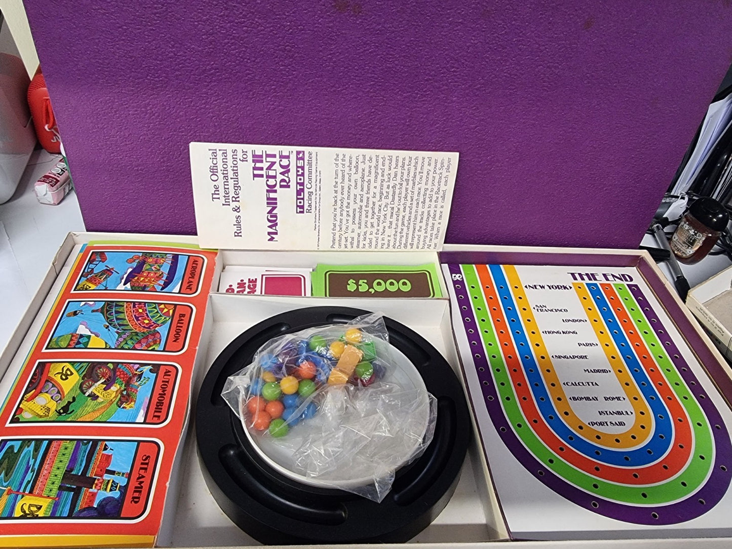 Vintage 1975 The Magnificent Race Board Game