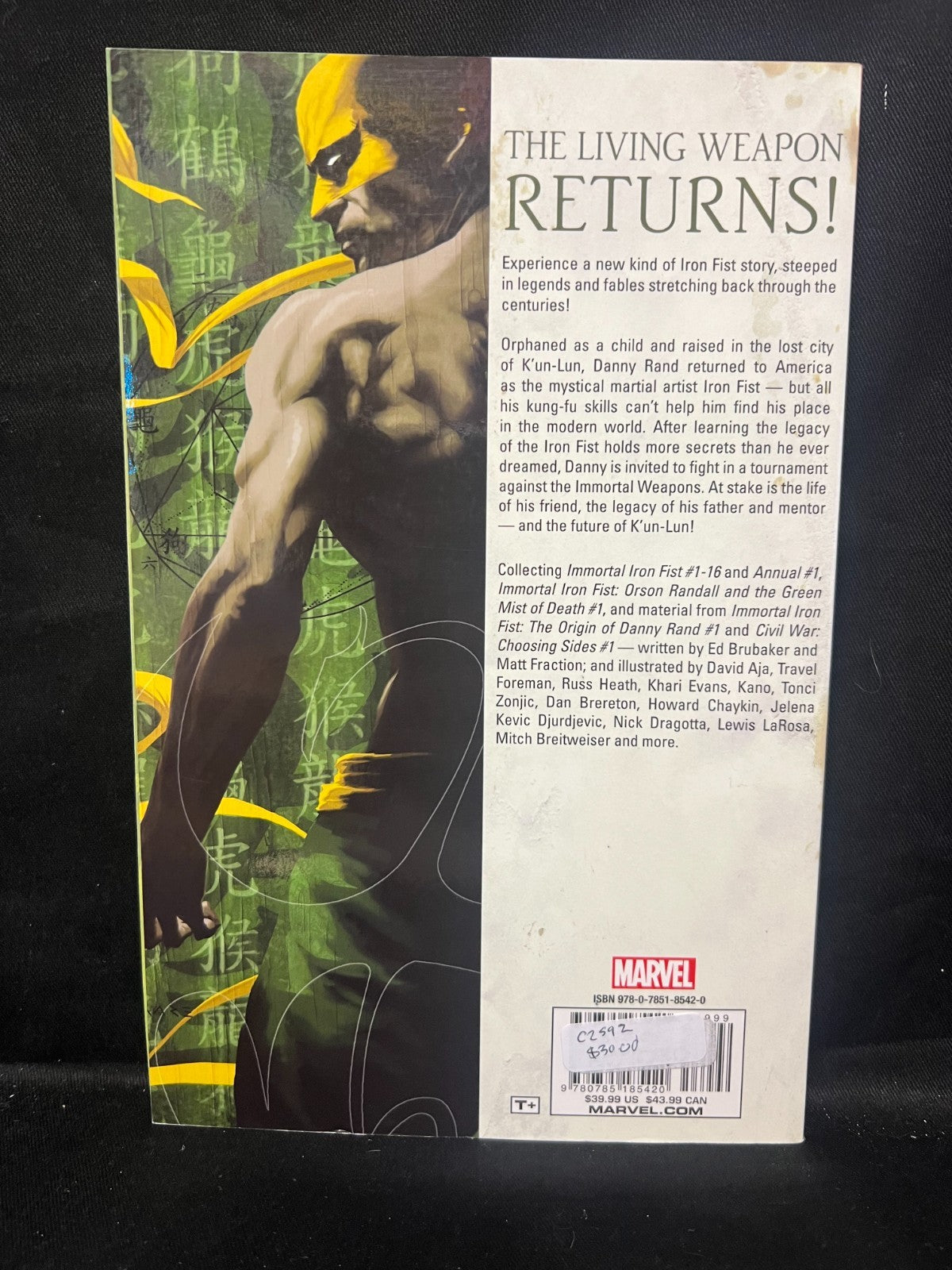 The Immortal Iron Fist - The Complete Collection (Volume 1) Marvel Paperback