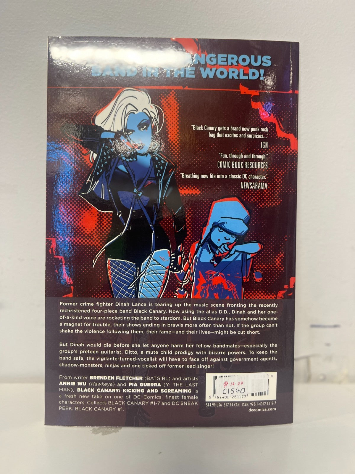 BLACK CANARY Volume 1 KICKING AND SCREAMING Graphic Novel