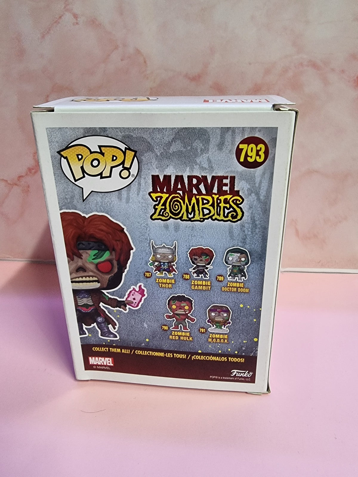 Marvel Zombies Zombie Gambit Glows Funko Pop # 793 in the Dark Special Edition