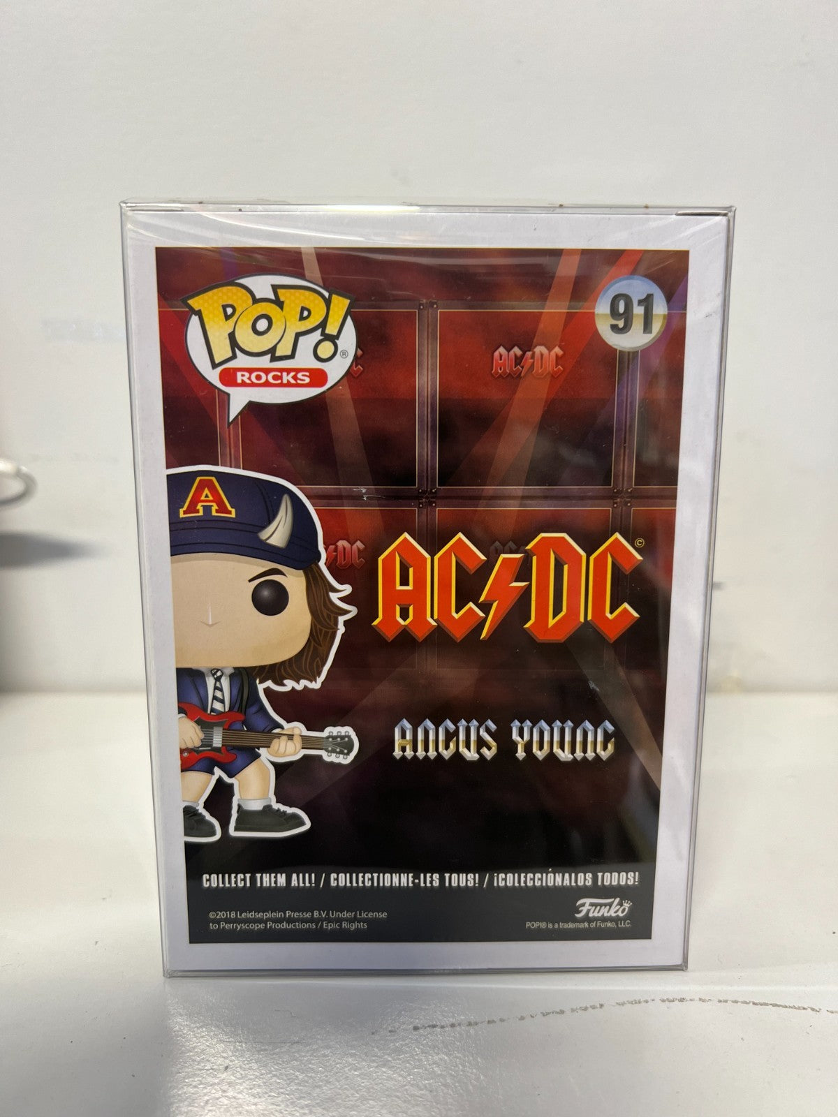 Funko Pop Vinyl Angus Young - # 91 (AC/DC) Sealed (ROCKS) NEW In Box + Protector