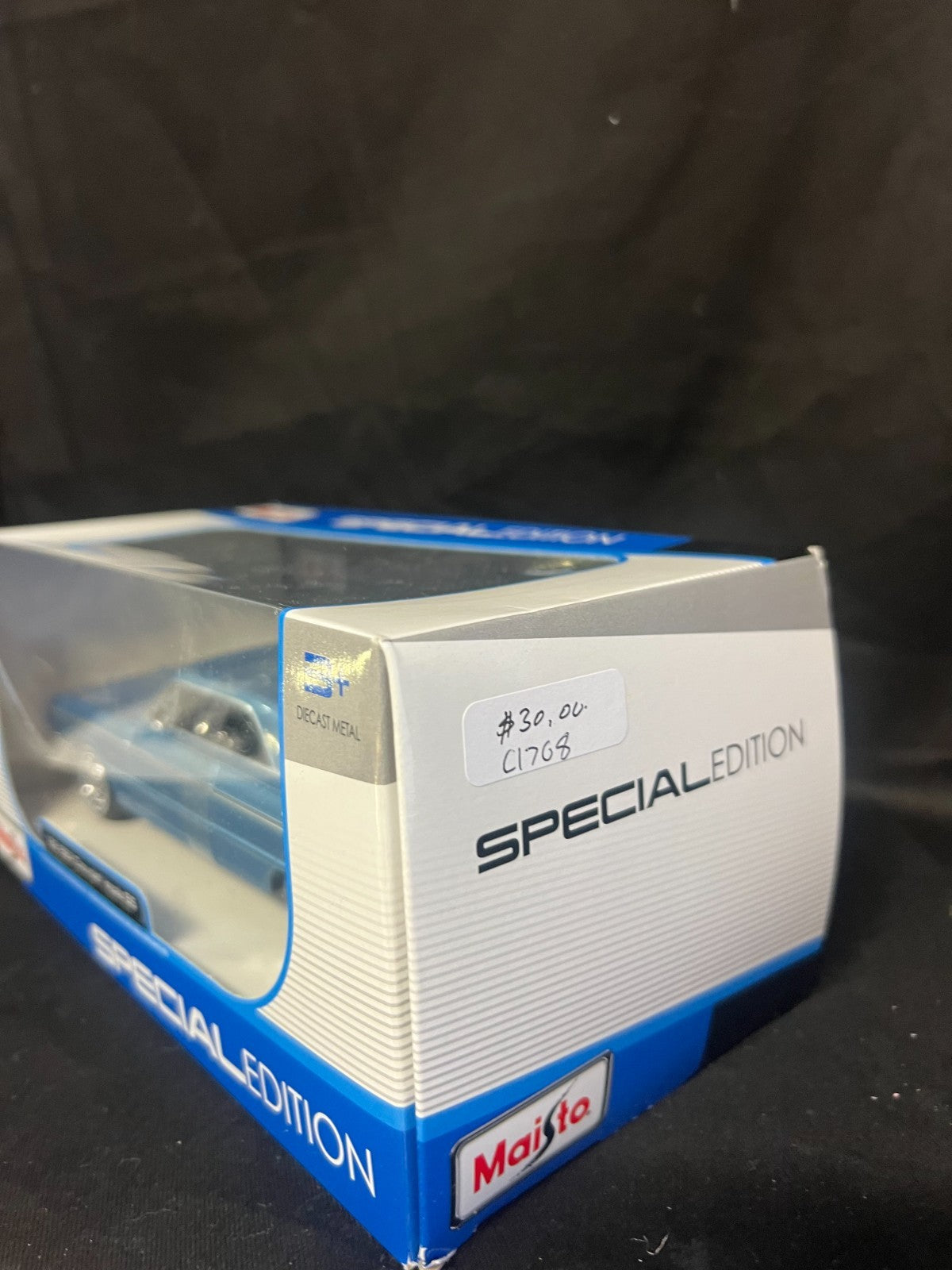 Maisto 1964 Chevy Impala SS in Blue 1/26 (1/24)