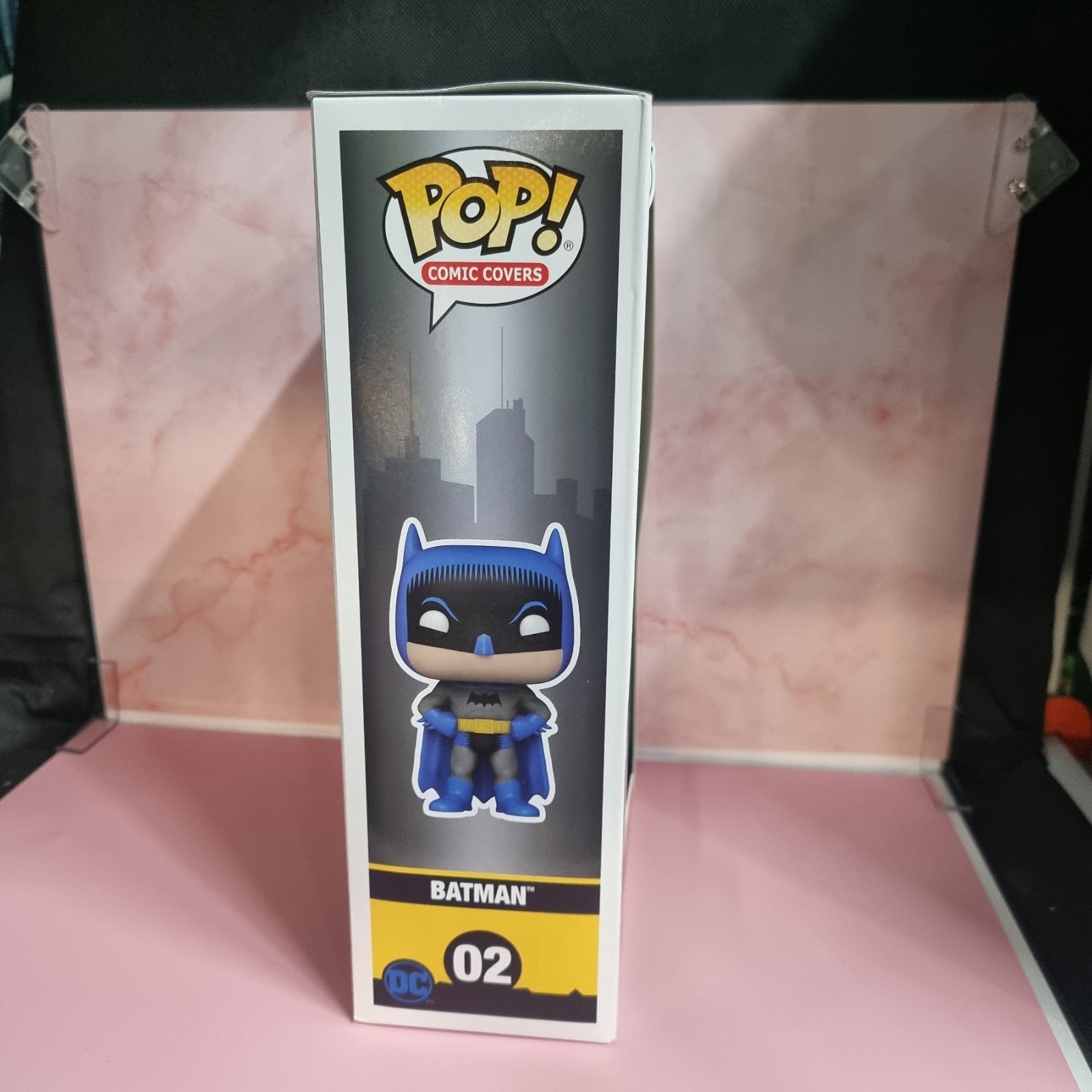 Funko Pop! Comic Book Cover with case: DC Comics - Batman #02