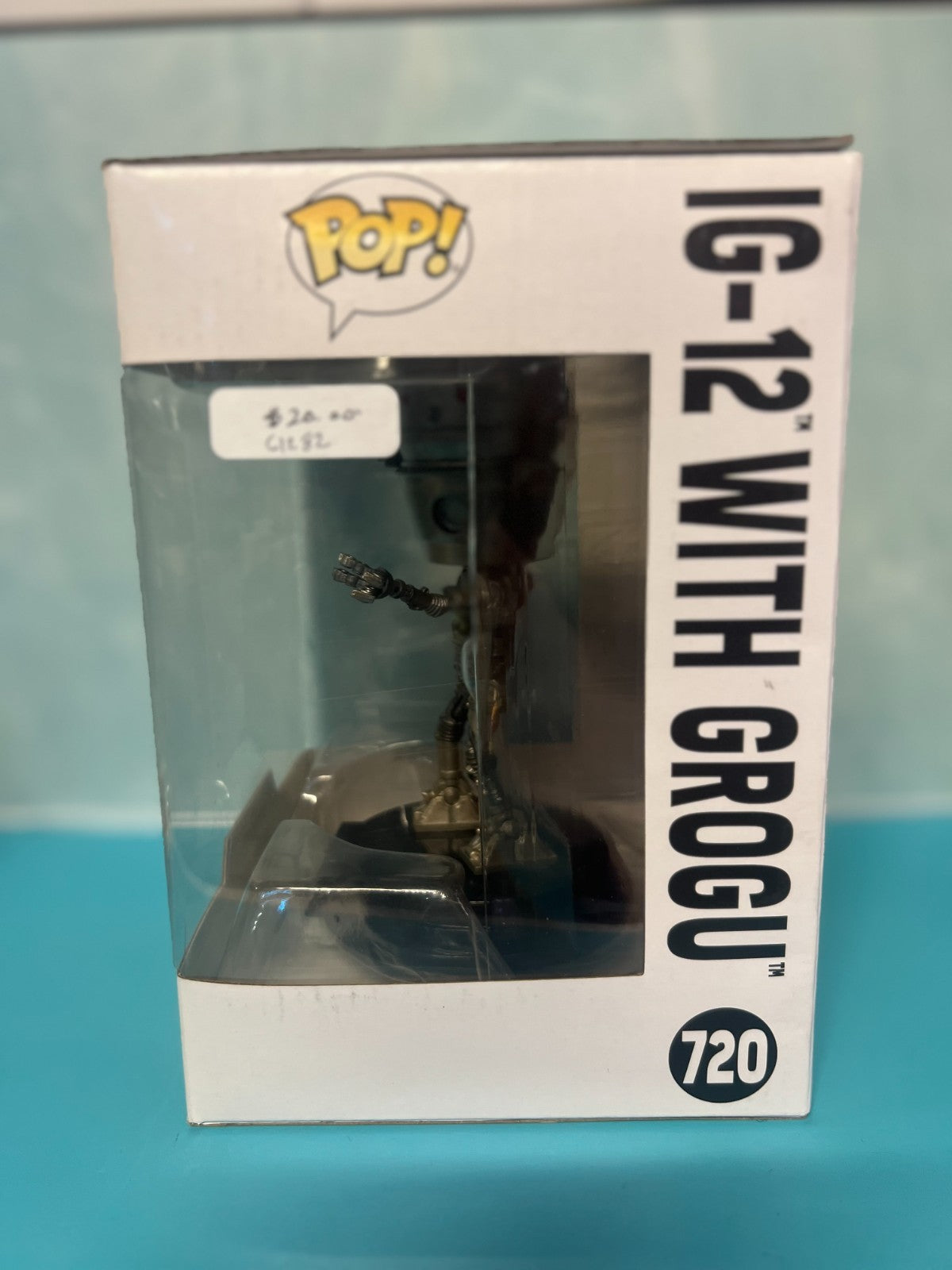 Funko POP! Deluxe Star Wars The Mandalorian #720 IG-12 With Grogu