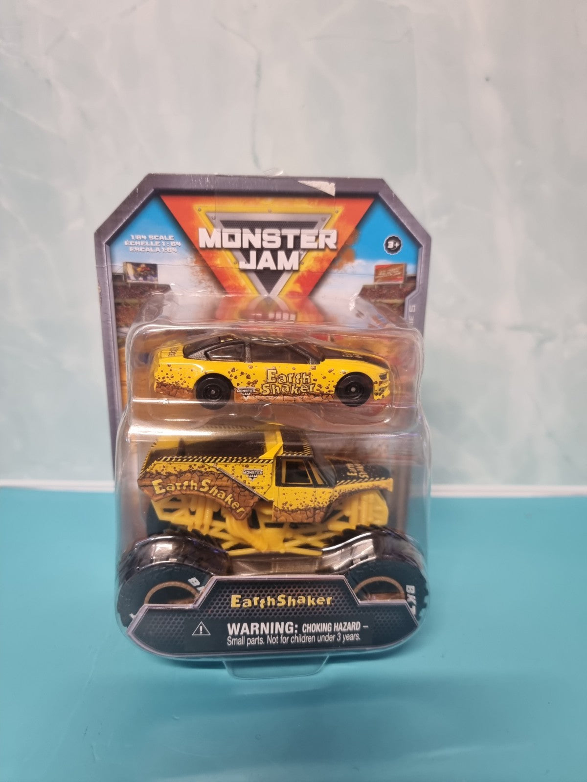 MONSTER JAM - *Earthshaker* With Earthshaker