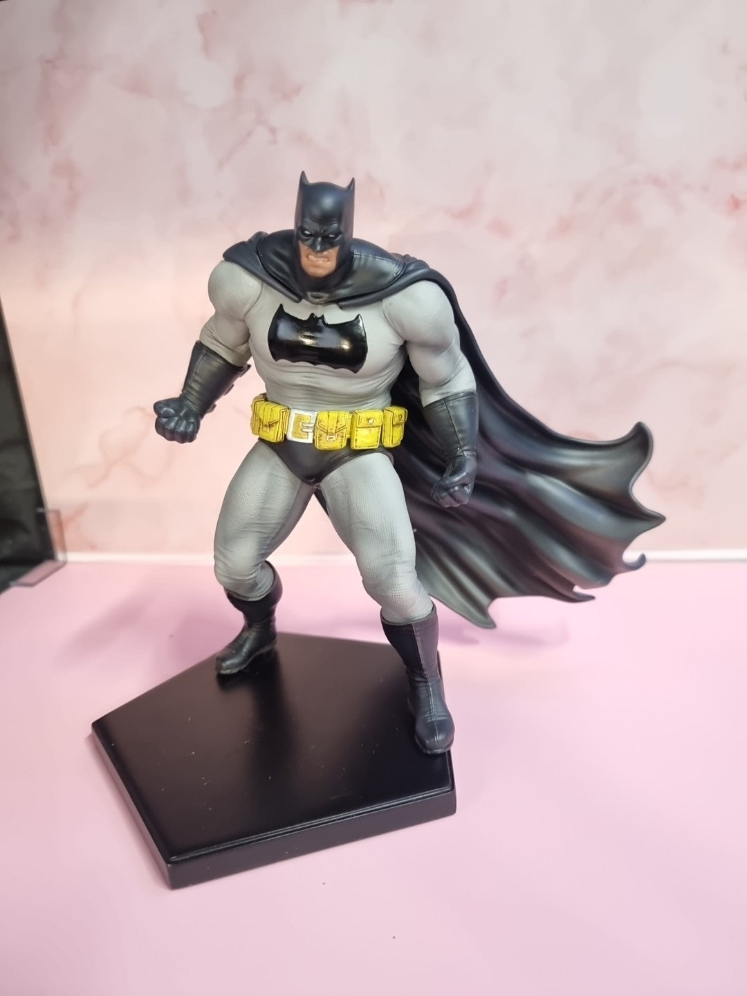 Iron Studios Batman Arkham Knight Dark Knight DLC Series 1:10 Art Scale Figure