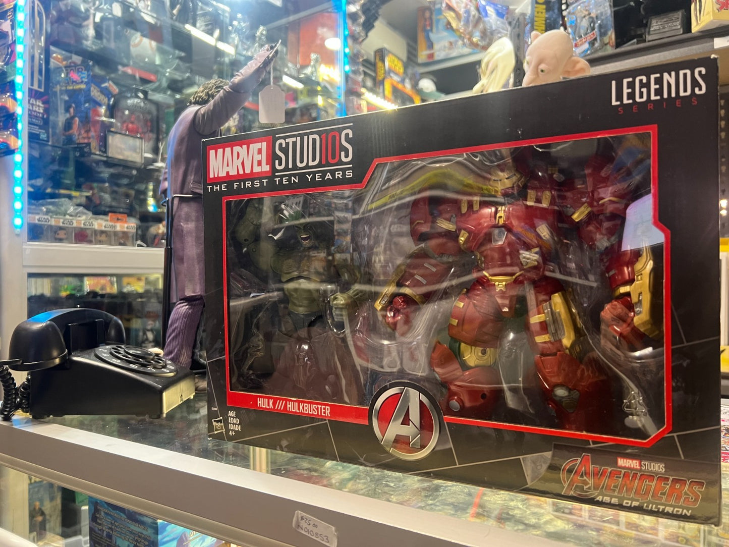 Marvel Studios Legends Series Hulk and Hulkbuster (Age of Ultron)