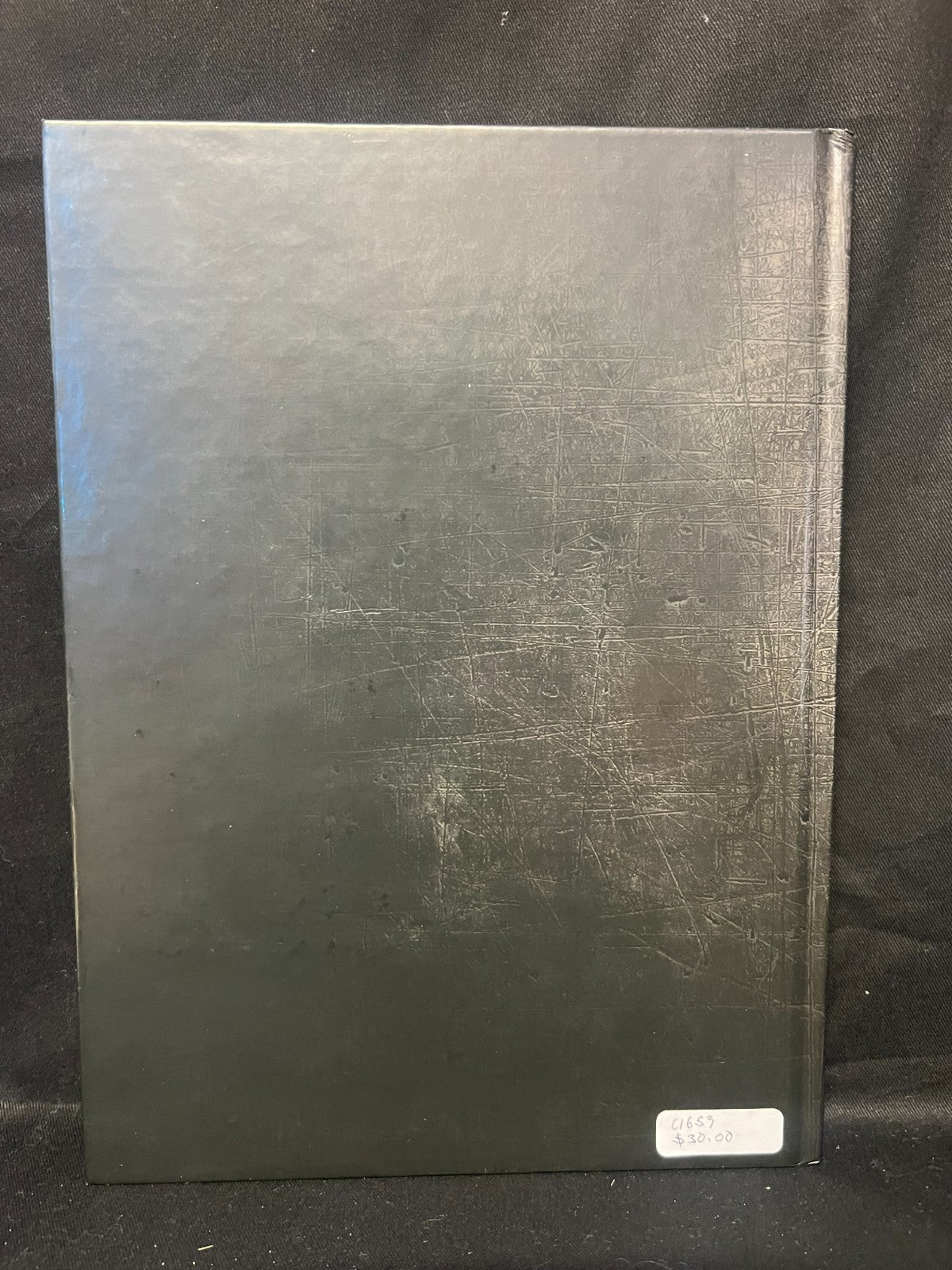 BATMAN Arkham Knight Collectors edition  2015 HARDBACK BOOK AND INSERTS