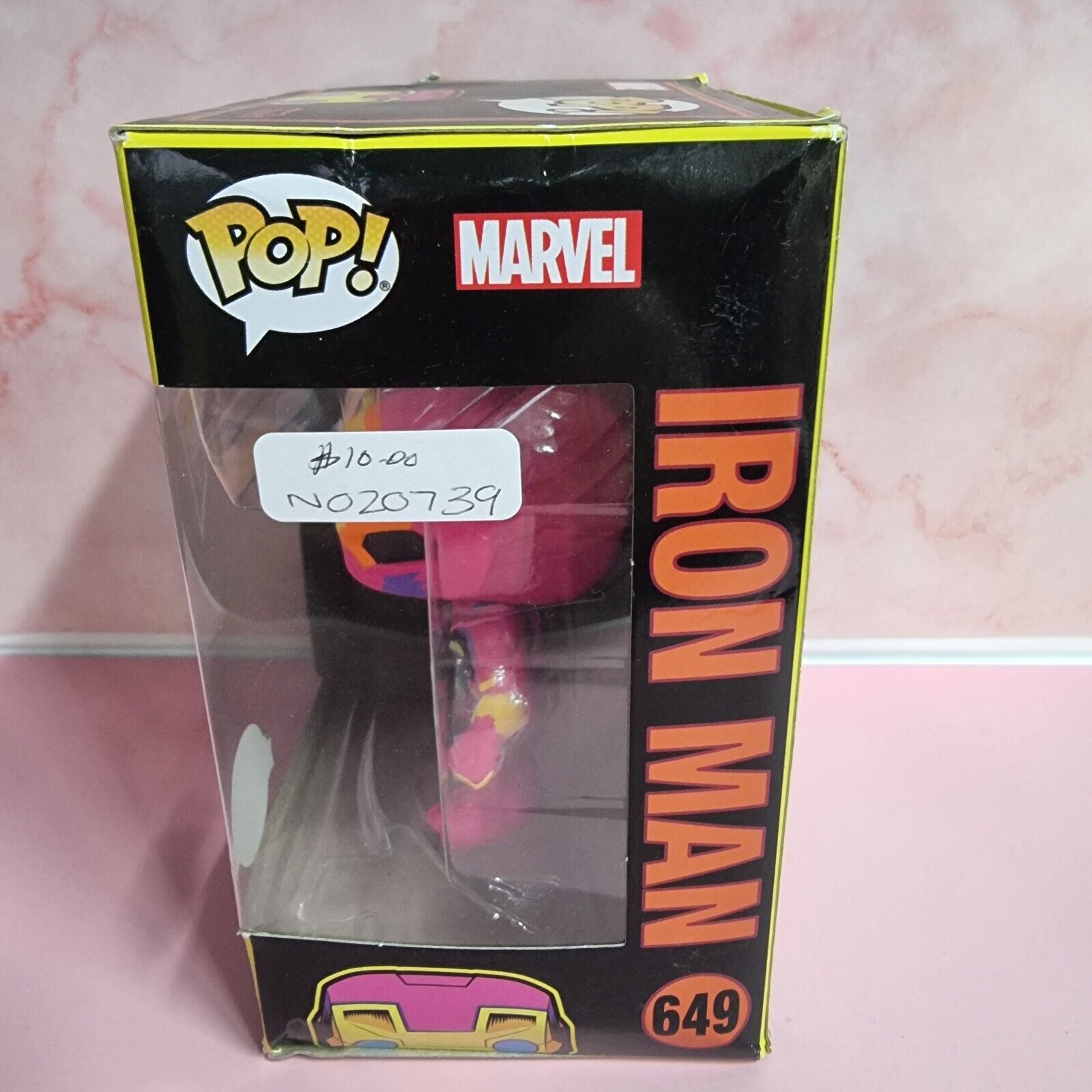 Funko Pop! Marvel 649 Iron Man Black Light Special Edition