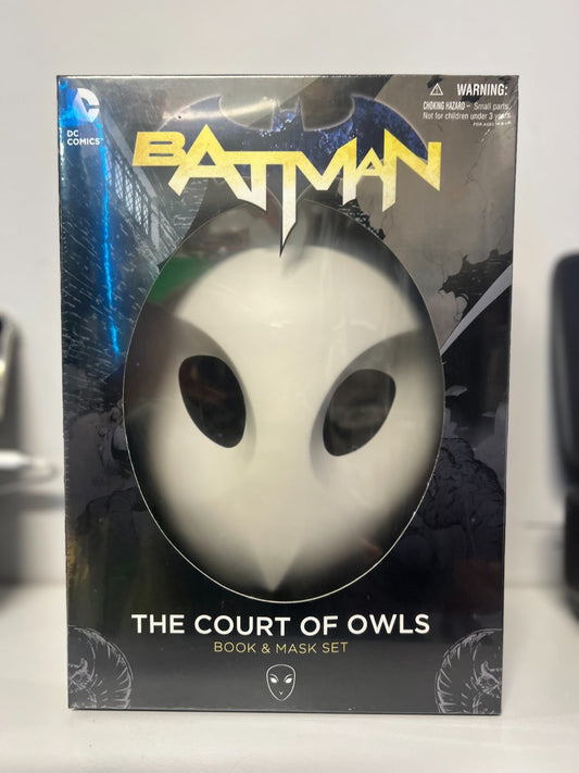Batman: The Court of Owls Mask - Product Bundle, by Snyder Scott - in plastic