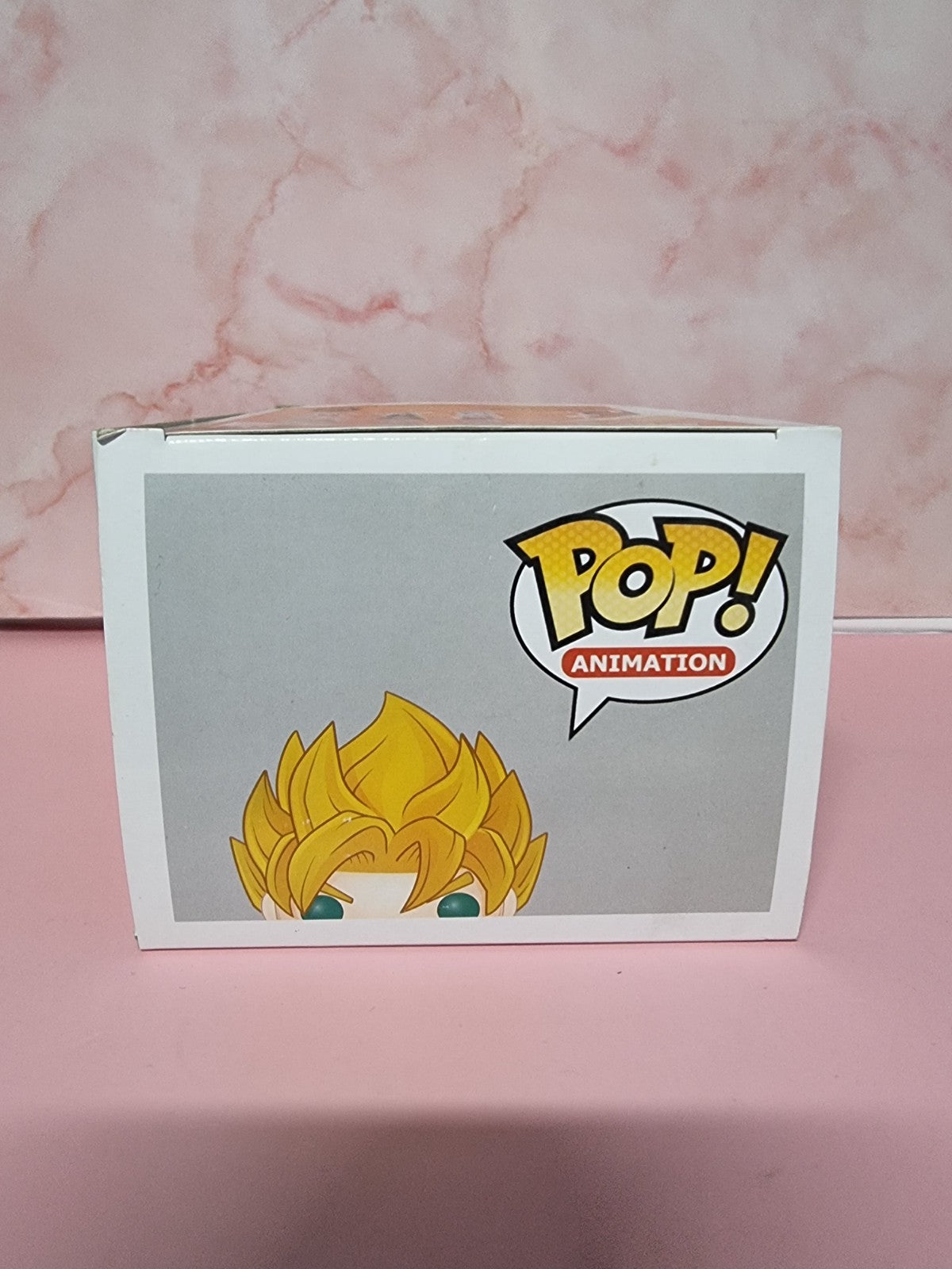 Funko Pop Dragonball Z Super Saiyan Goku glow in the dark vinyl #14